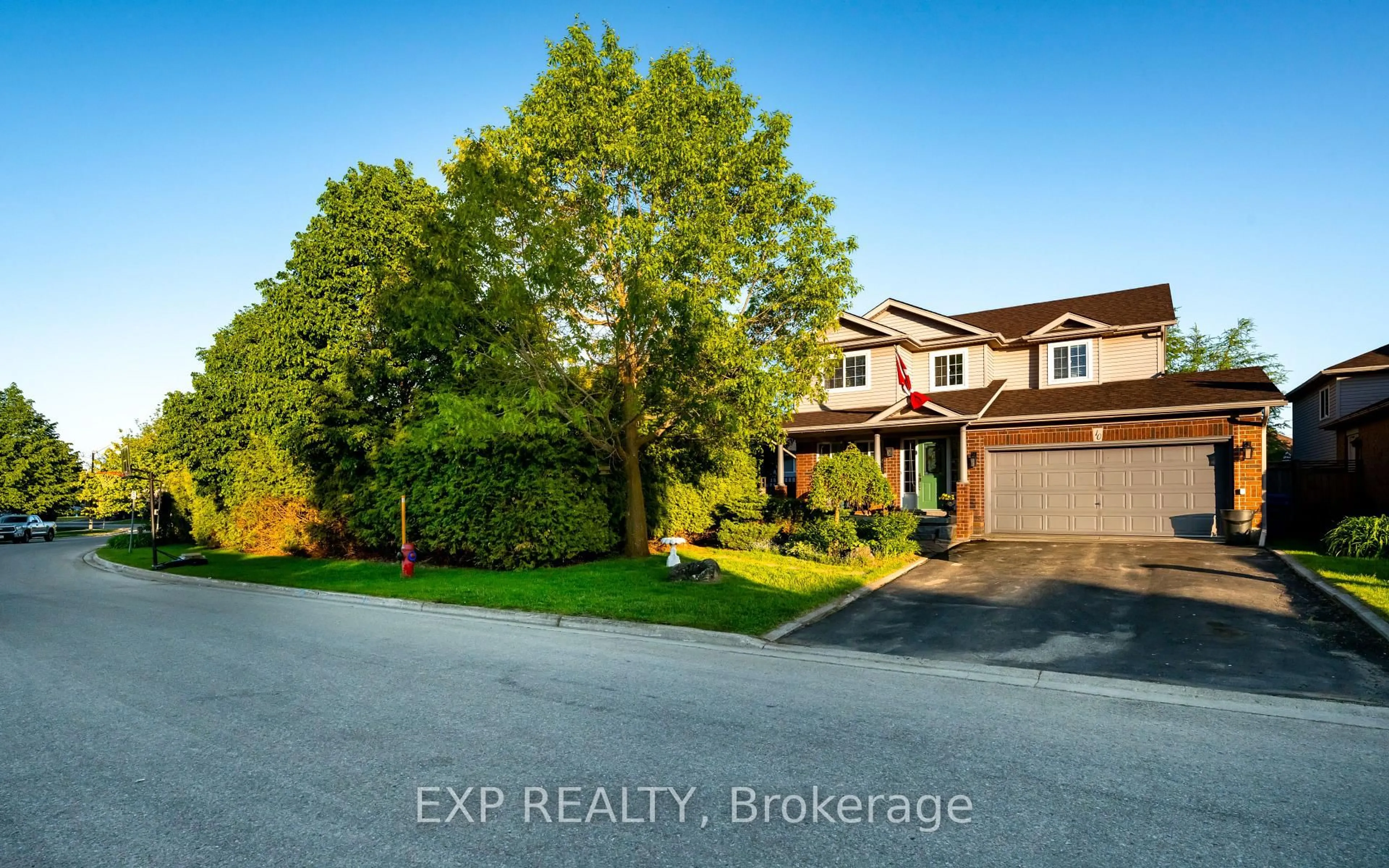 A pic from outside/outdoor area/front of a property/back of a property/a pic from drone, street for 10 Mckitrick Dr, Orangeville Ontario L9W 5C2