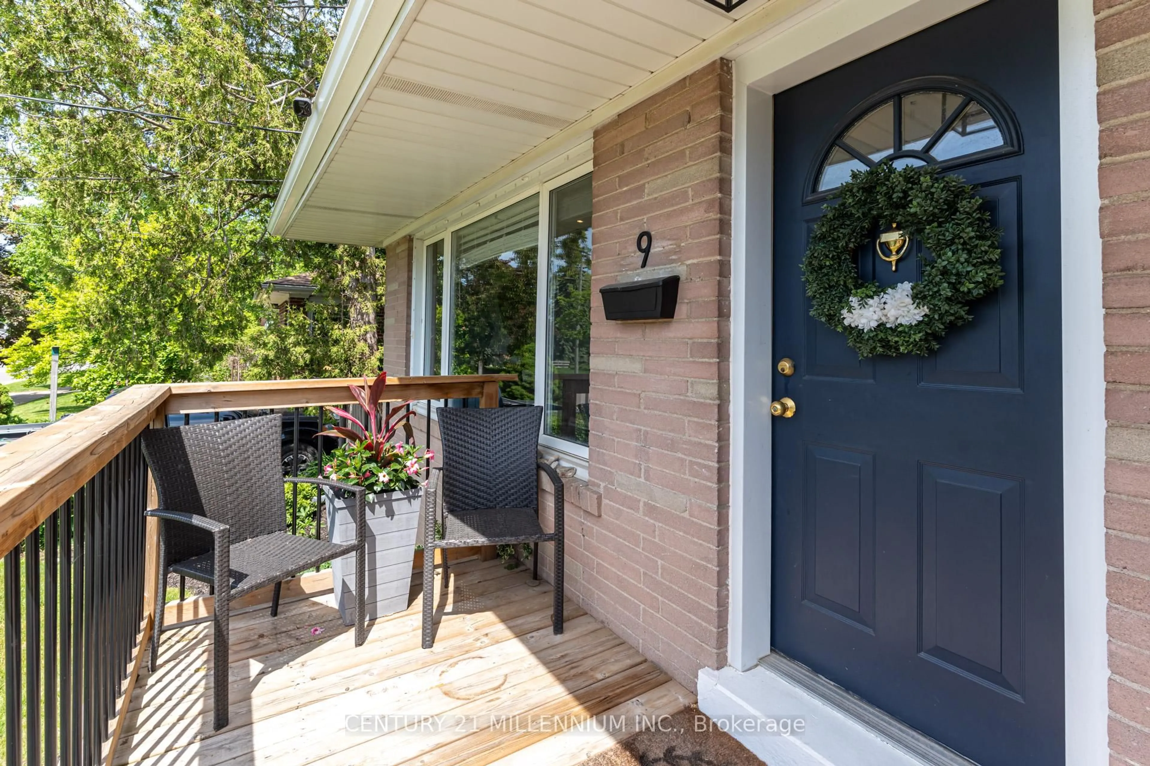 Unknown for 9 Prince Charles Dr, Halton Hills Ontario L7G 3T8