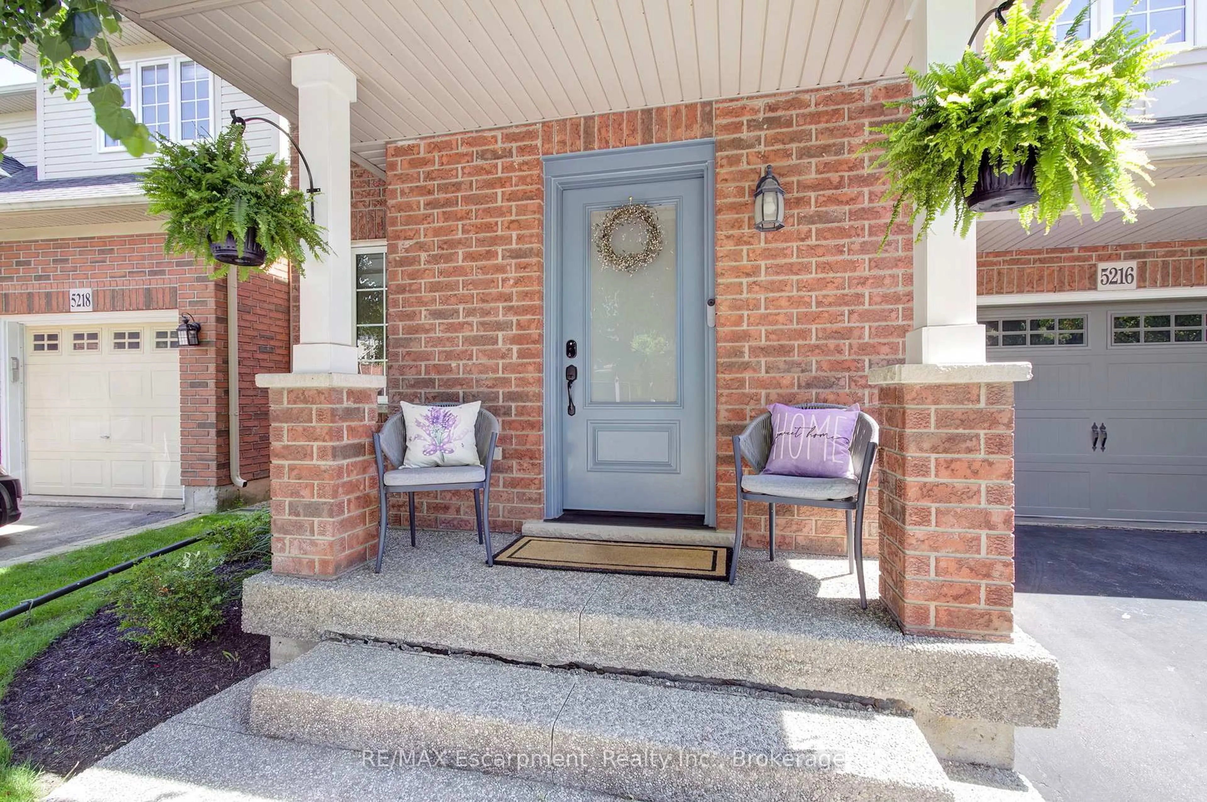 Home with brick exterior material, street for 5216 Garland Cres, Burlington Ontario L7L 7K9