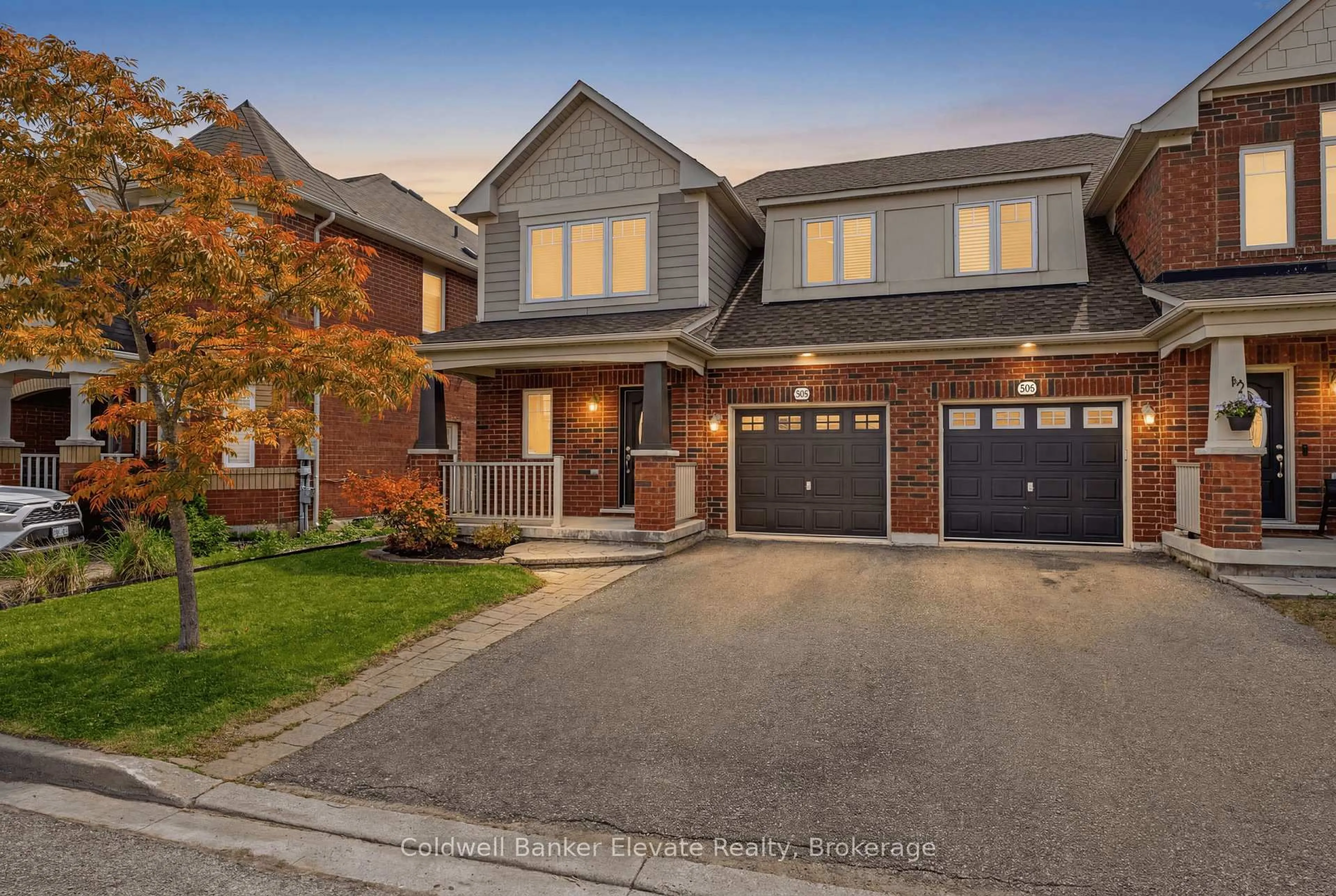 Home with brick exterior material, street for 963 McTrach Cres, Milton Ontario L9T 7B9