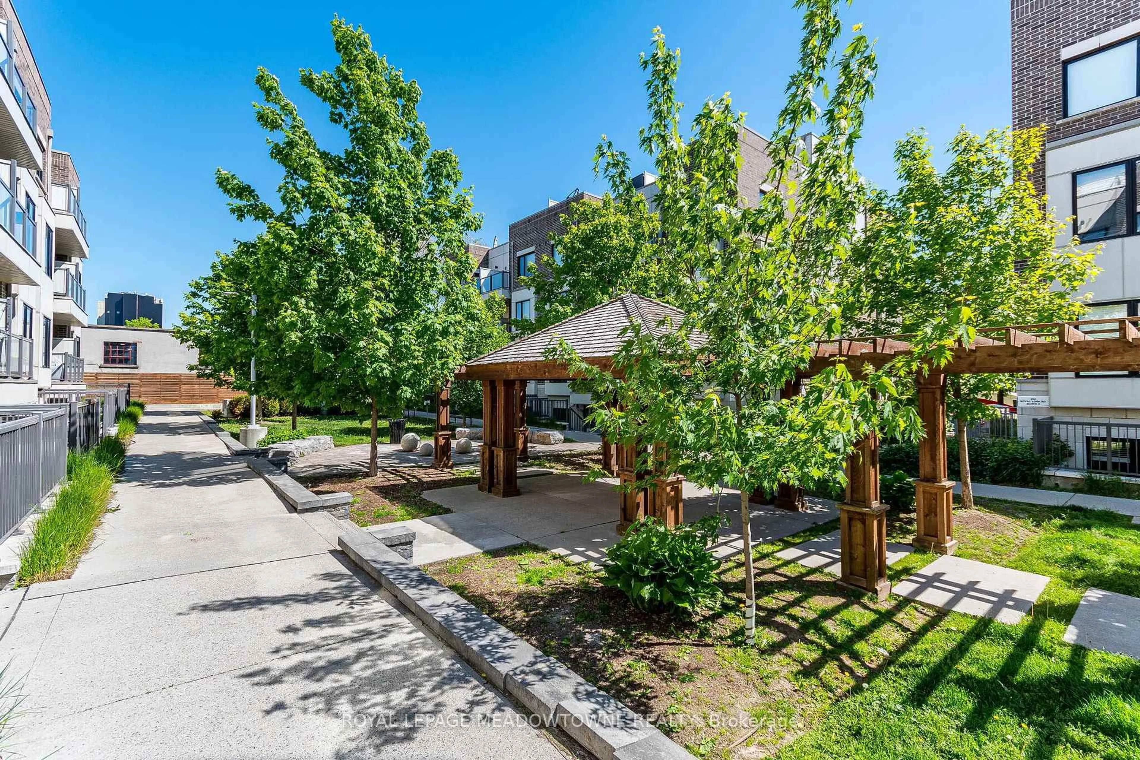 Patio, street for 6 Drummond St #311, Toronto Ontario M8V 2V9