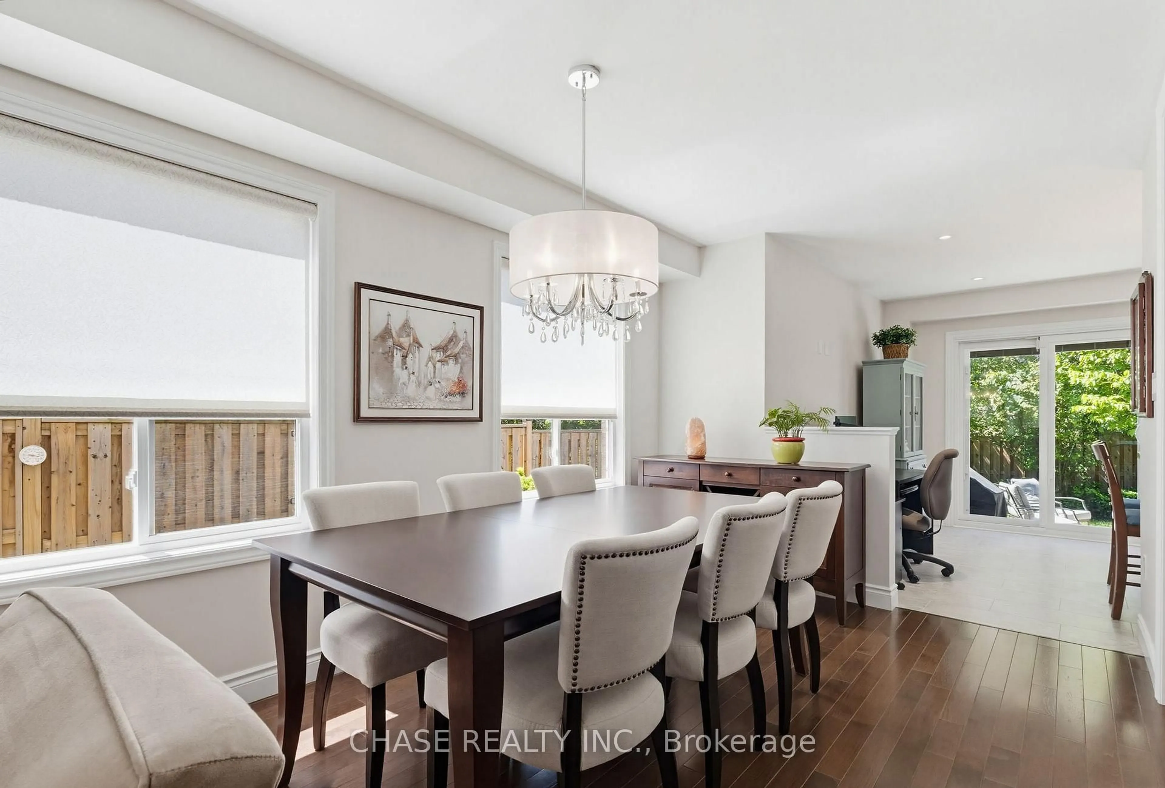 Dining room, wood/laminate floor for 2485 Newcastle Cres, Oakville Ontario L6M 4P3