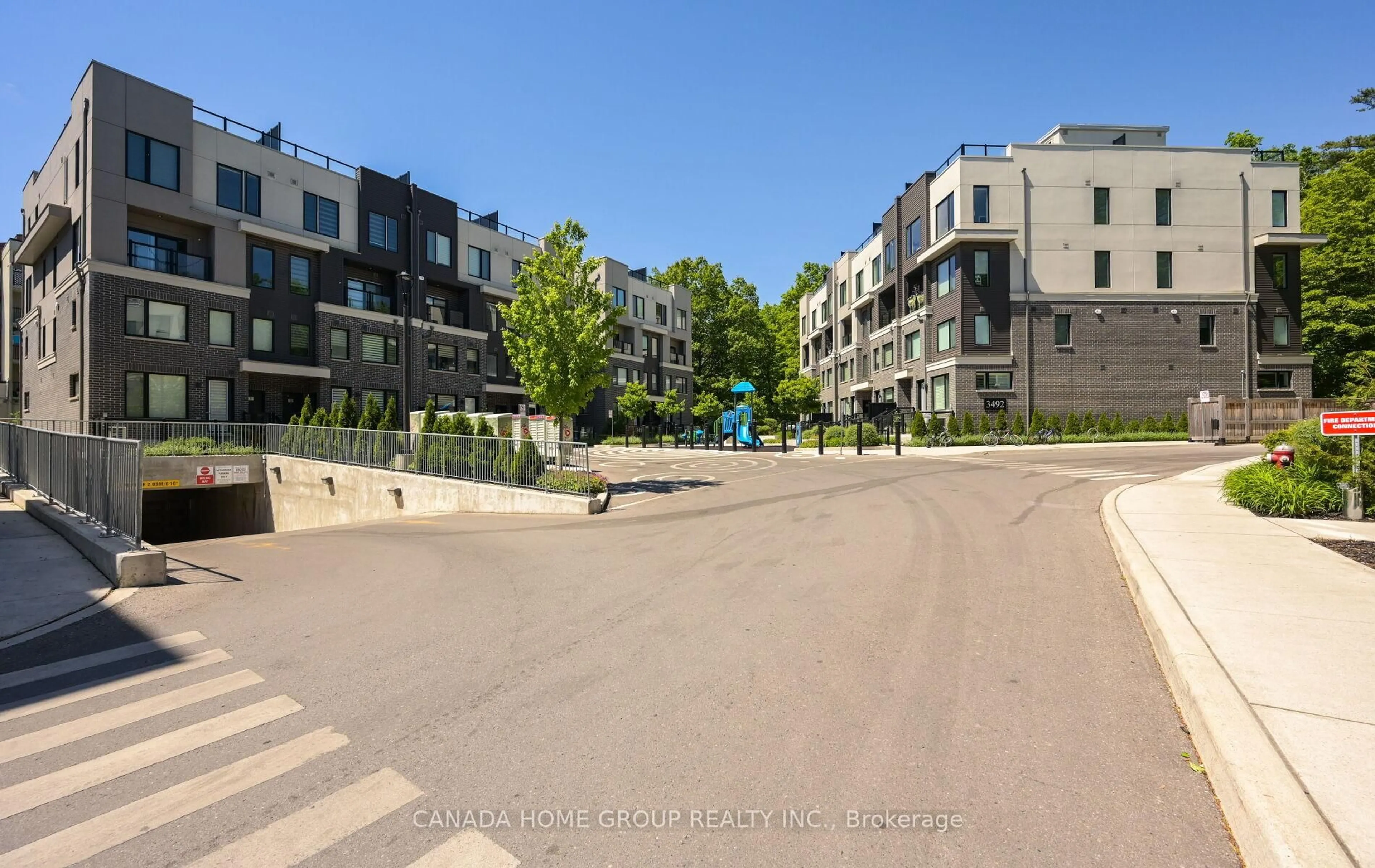 Unknown for 3492 Widdicombe Way #12, Mississauga Ontario L5L 0B8
