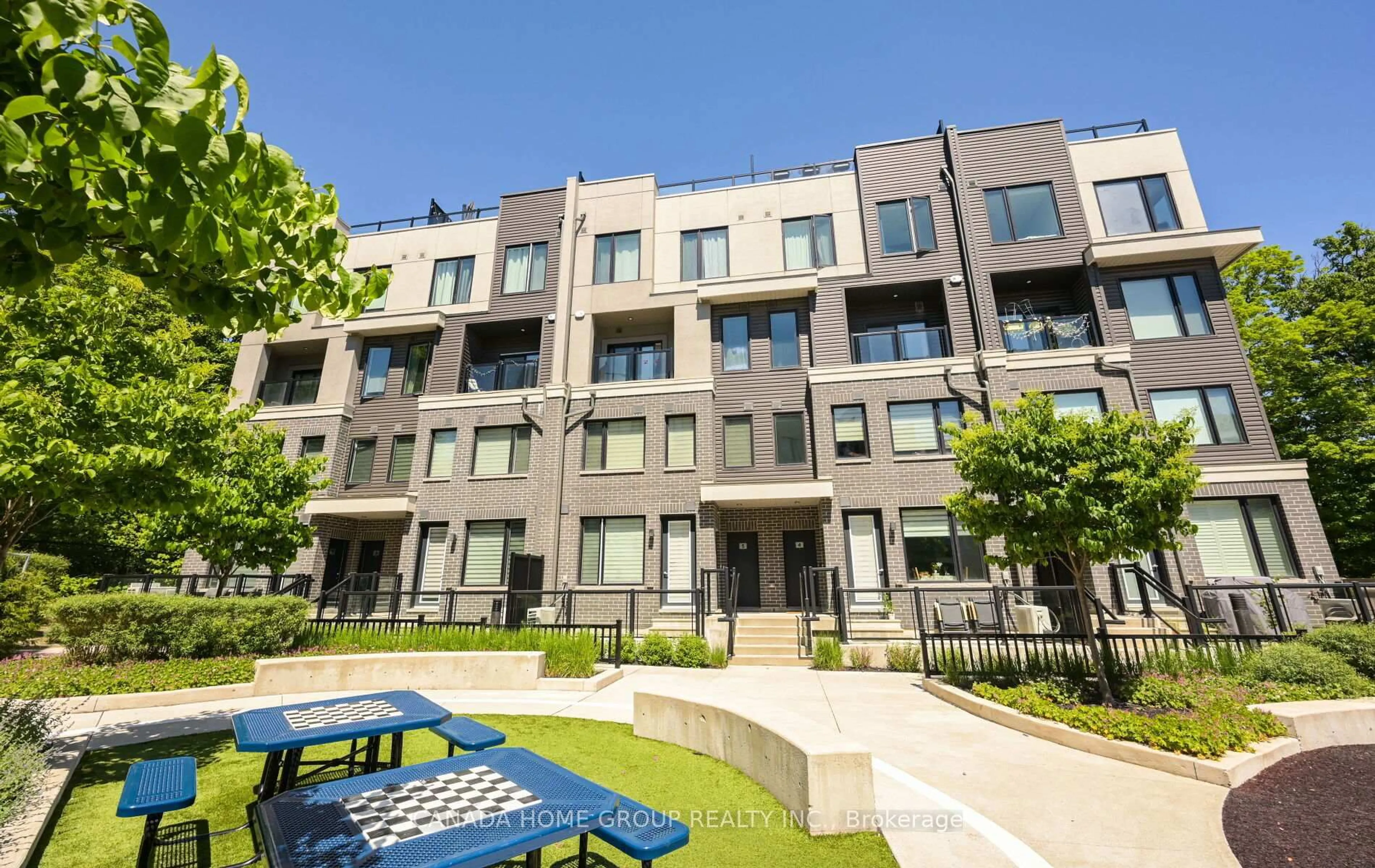 Patio, street for 3492 Widdicombe Way #12, Mississauga Ontario L5L 0B8