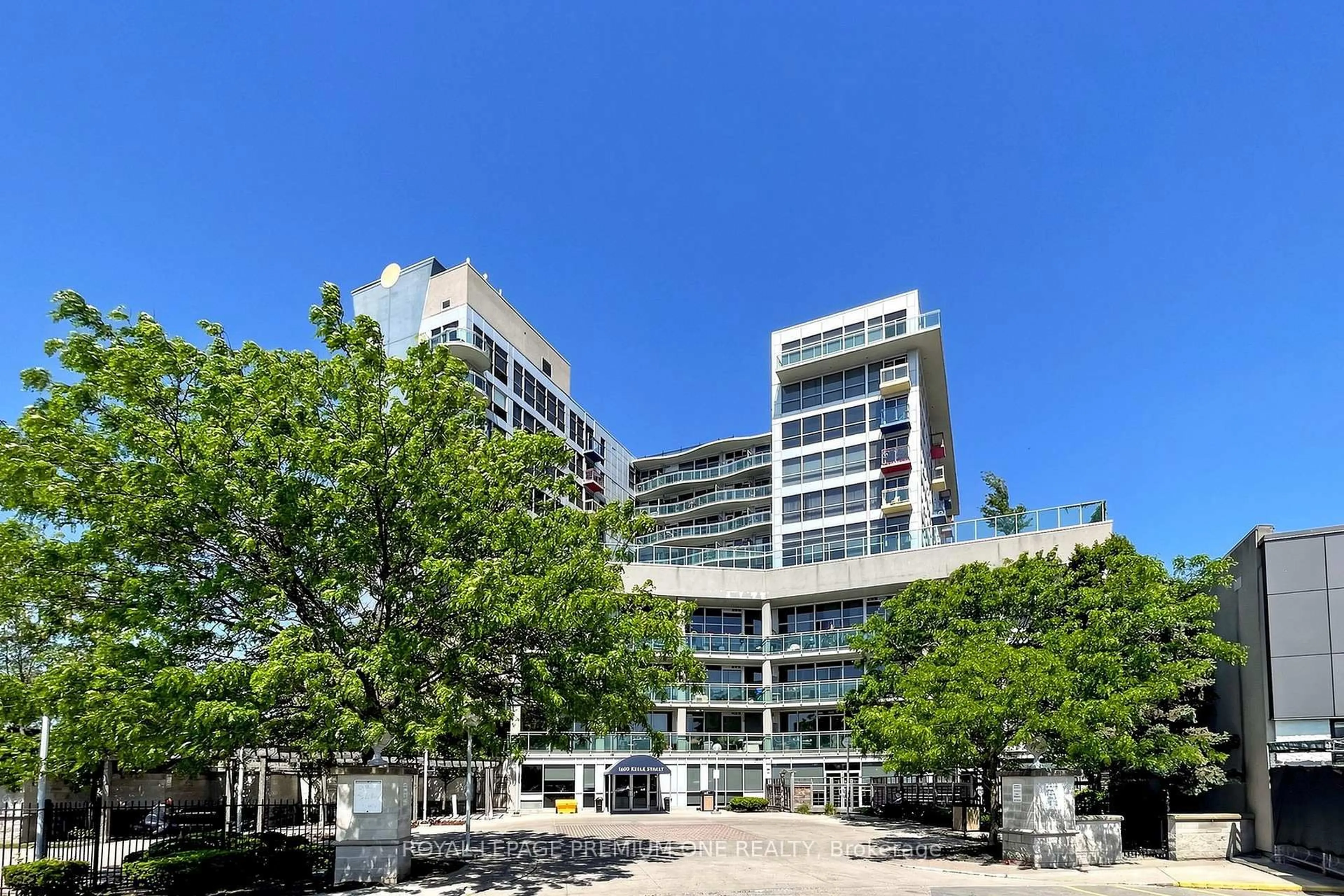 Unknown for 1600 Keele St #913, Toronto Ontario M5H 5T5