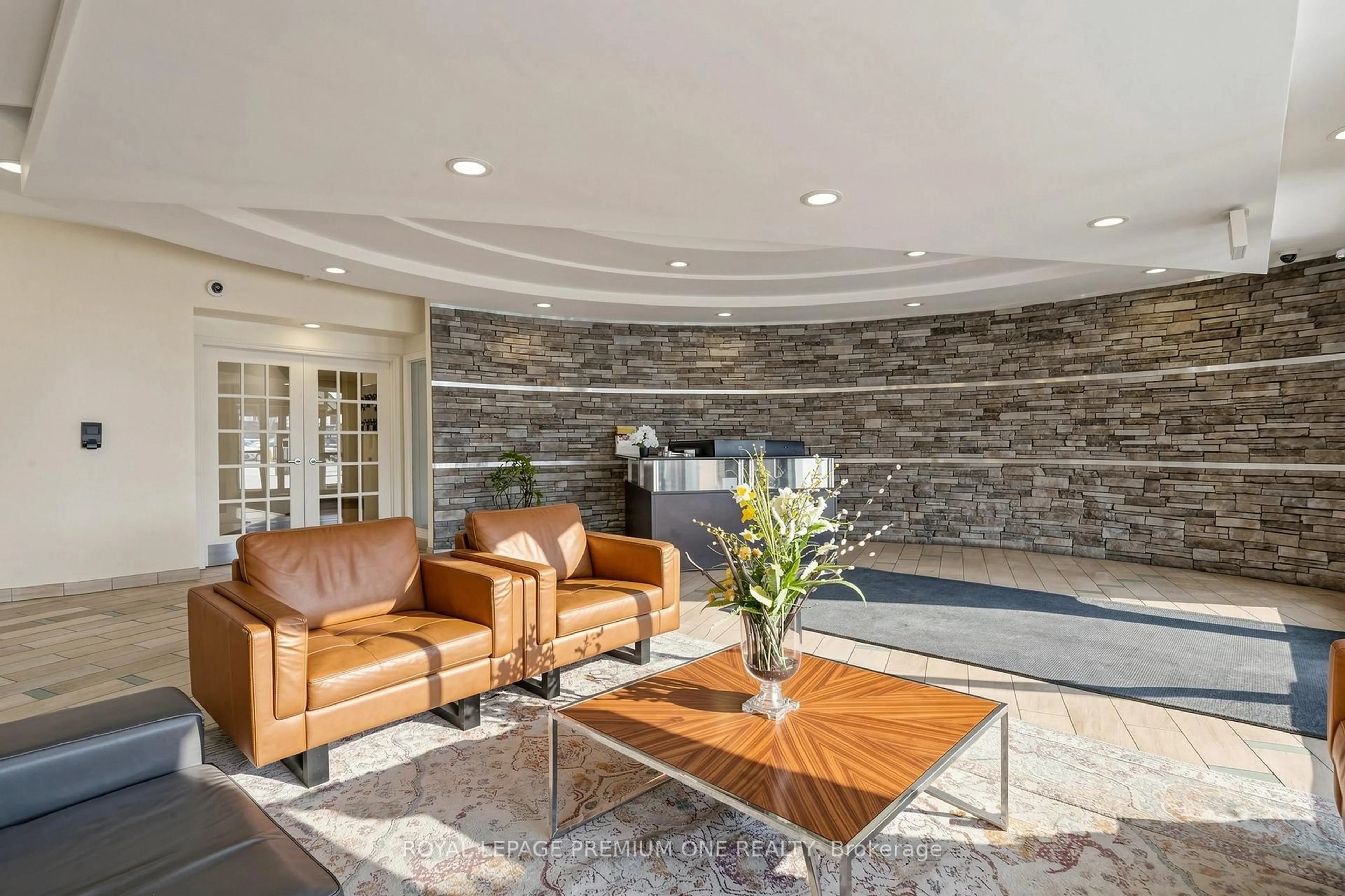 Lobby for 1600 Keele St #913, Toronto Ontario M5H 5T5