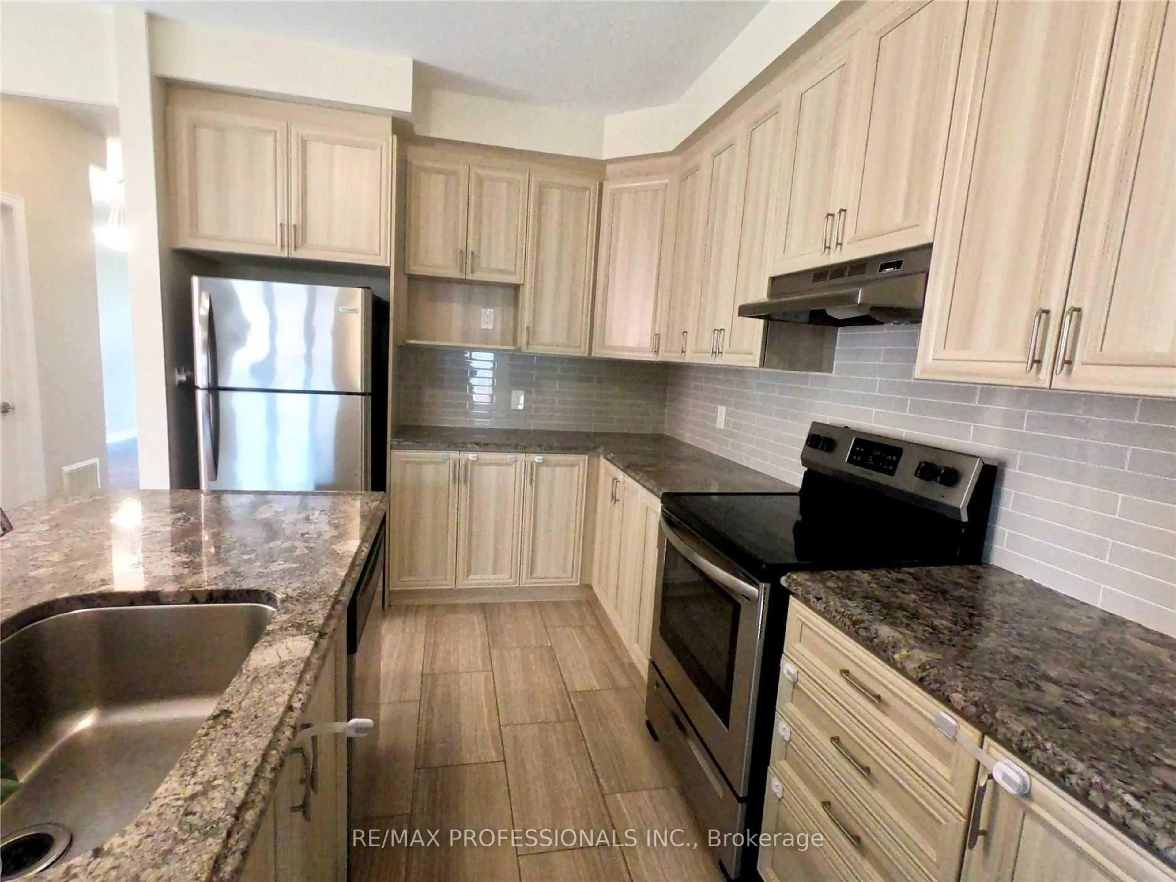 Unknown for 258 Inspire Blvd, Brampton Ontario L6R 0B6