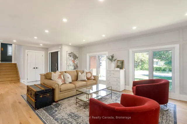 312 Pinegrove Rd, Oakville 5