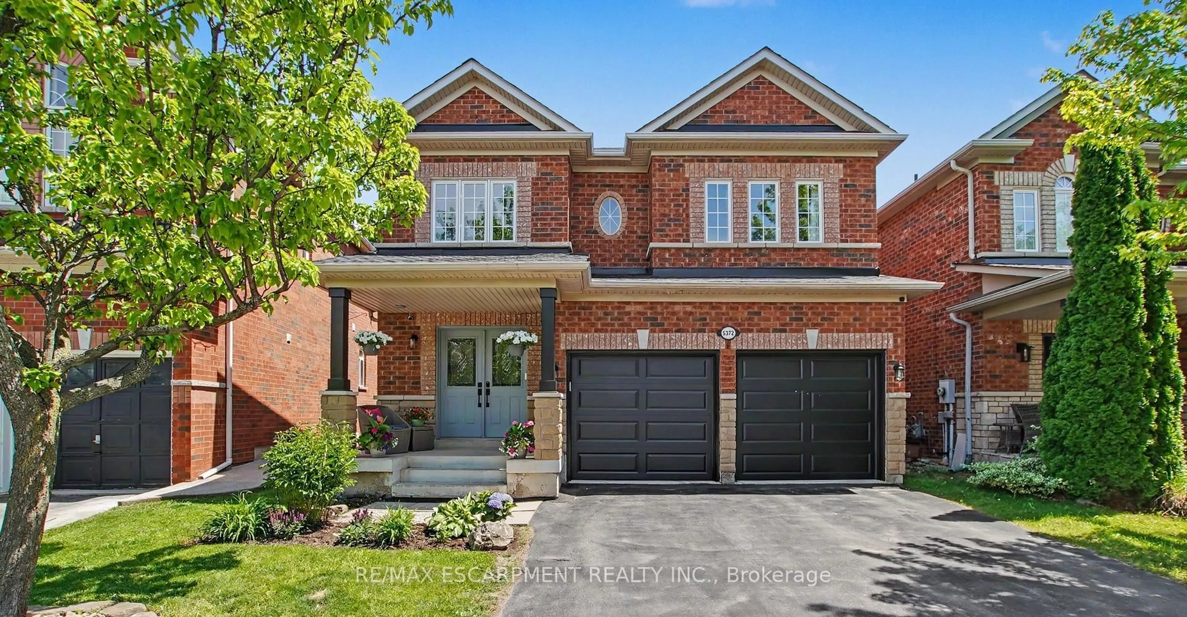 Home with brick exterior material, street for 5372 Cachet Cres, Burlington Ontario L7L 7N6