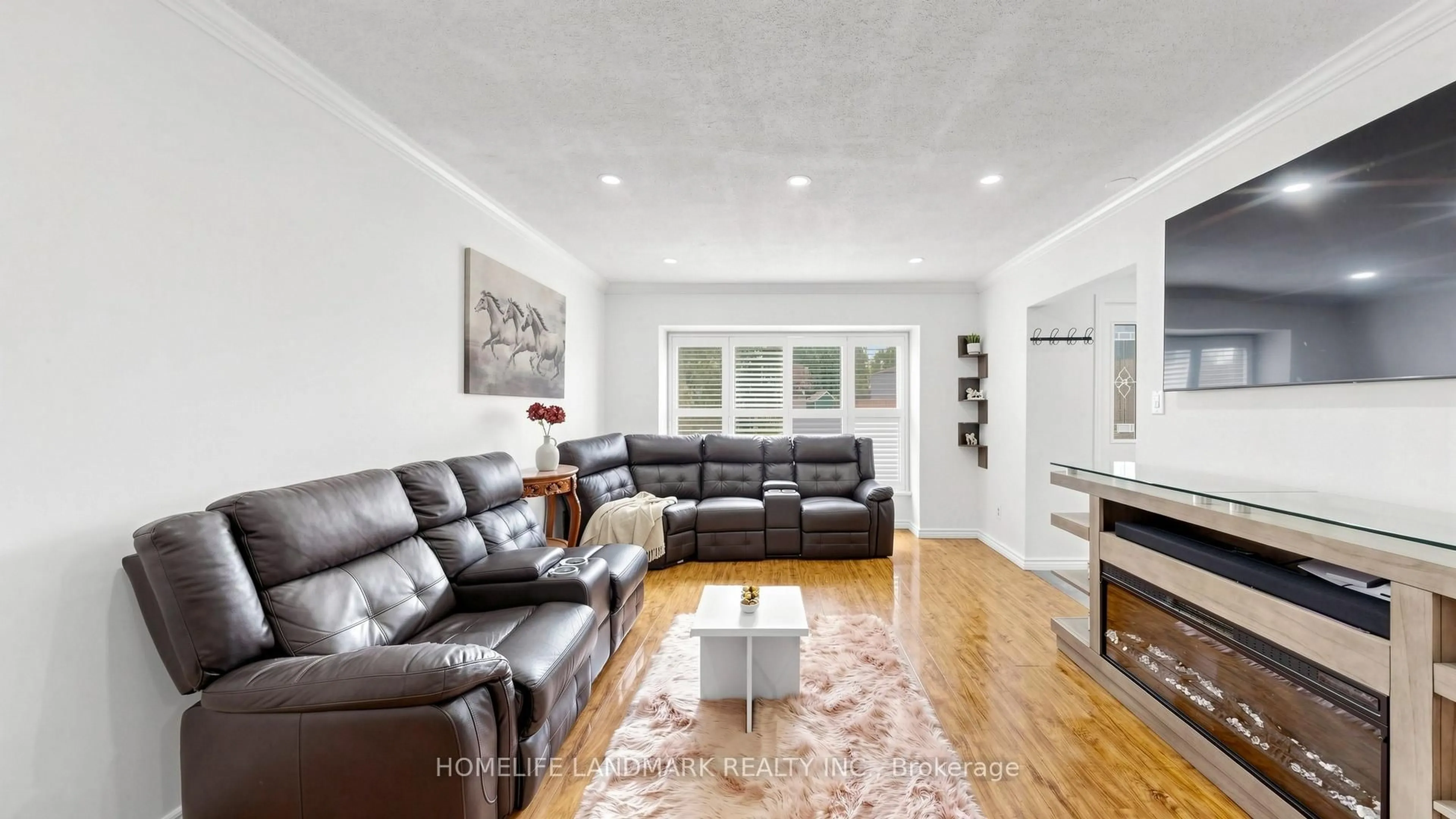 Living room with furniture, unknown for 42 Glenmore Cres, Brampton Ontario L6S 1H8