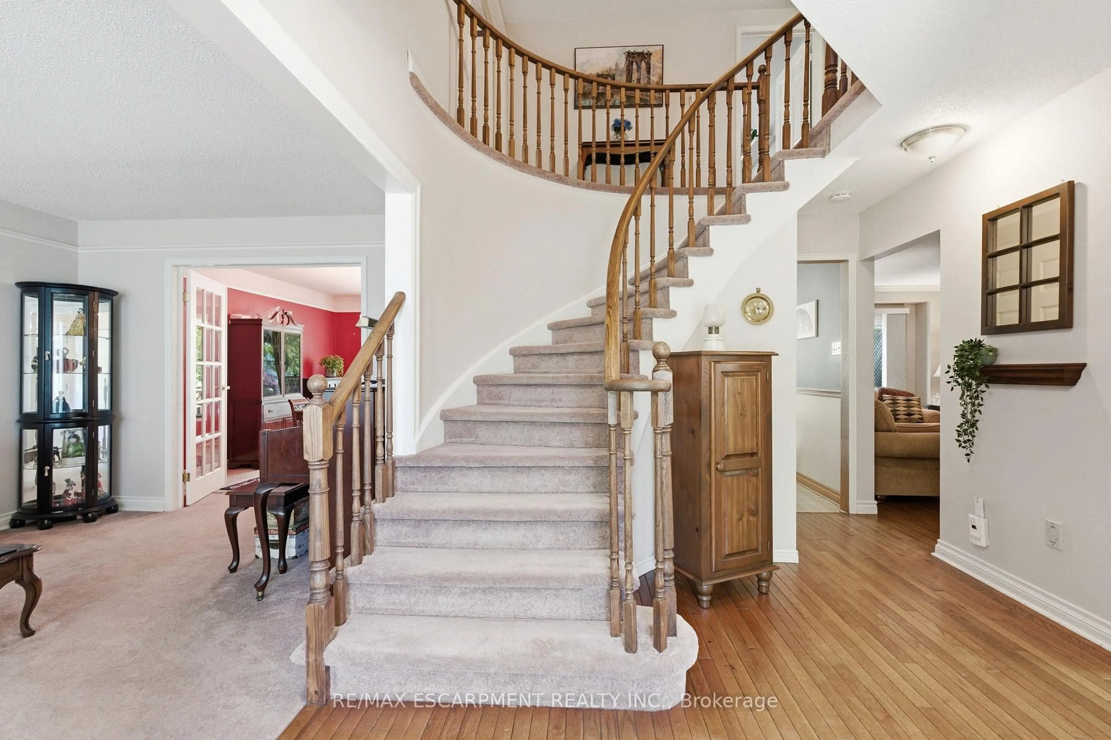 Unknown for 2136 Winding Way, Burlington Ontario L7M 2X9