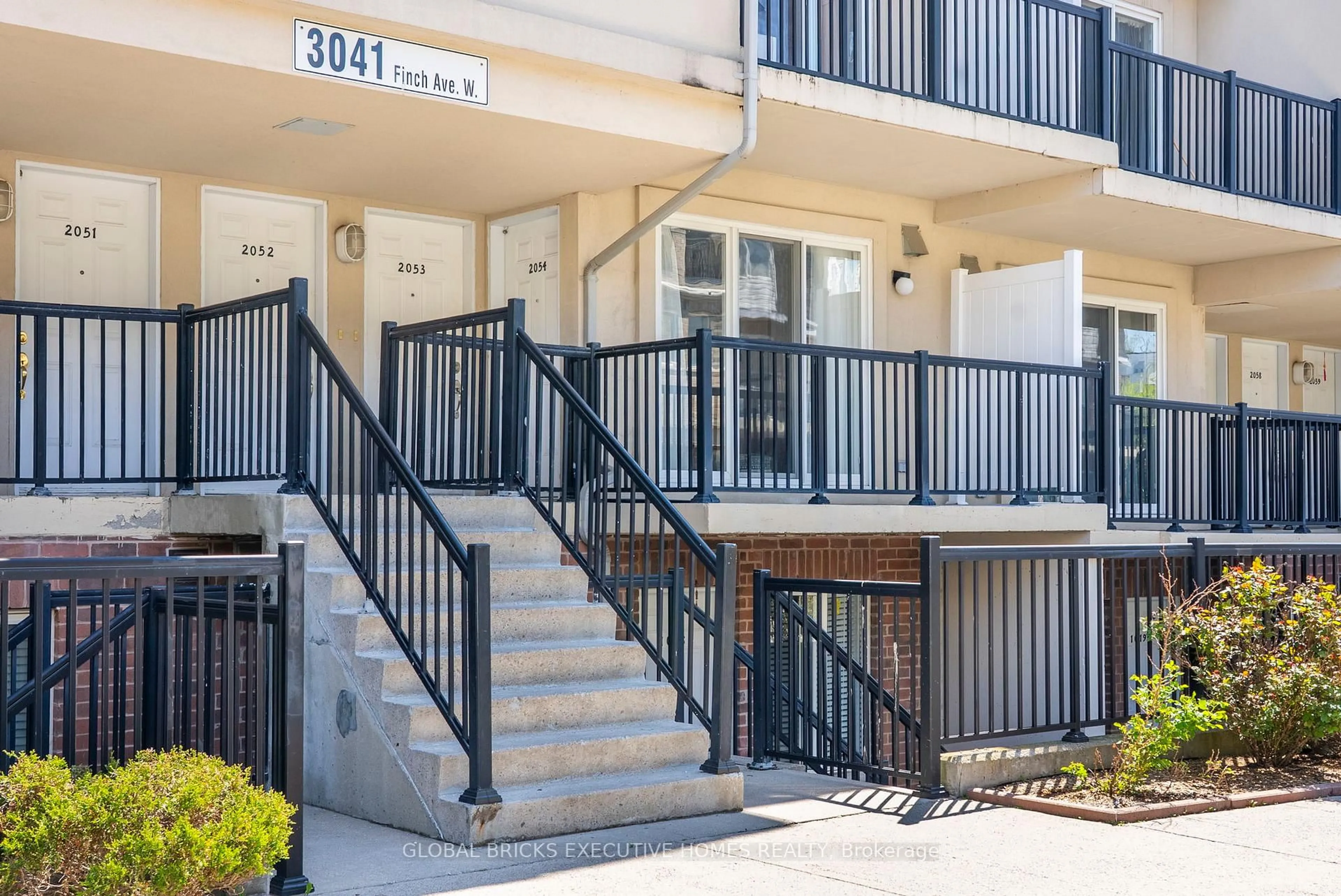 Unknown for 3041 Finch Ave #2054, Toronto Ontario M9M 0A4