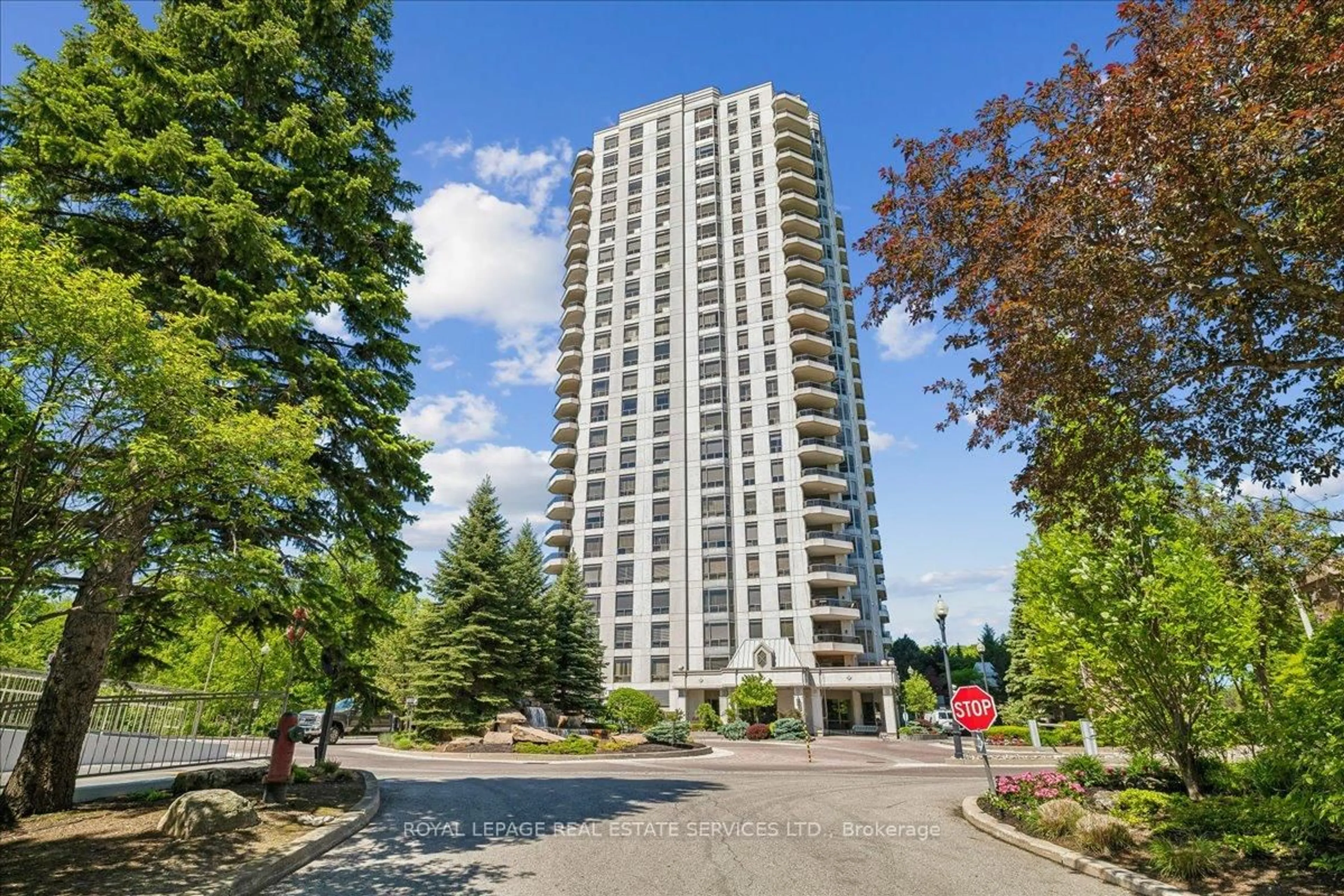Unknown for 1900 The Collegeway #206, Mississauga Ontario L5L 5Y8