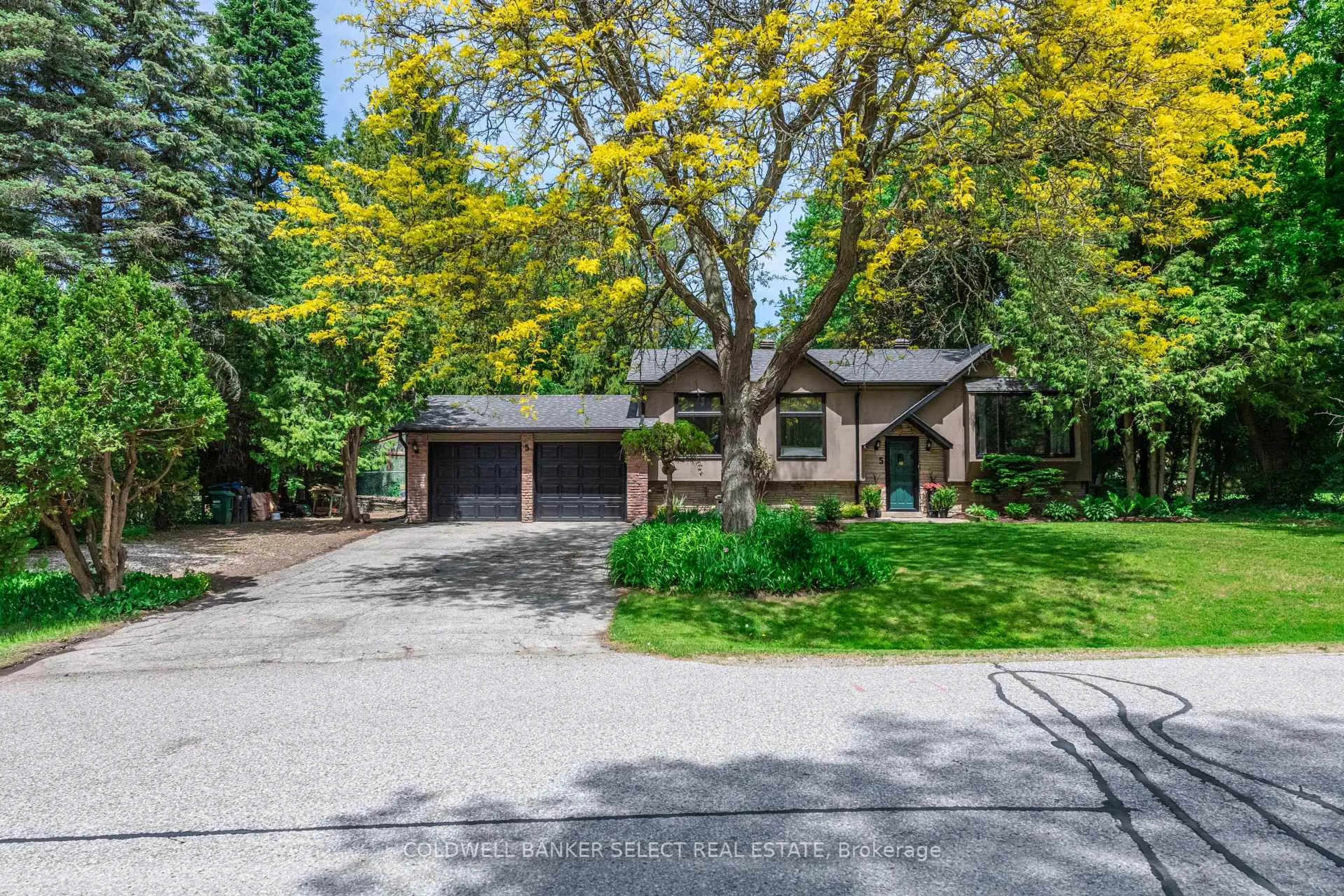 Unknown for 5 Pineridge Dr, Caledon Ontario L7E 0M2