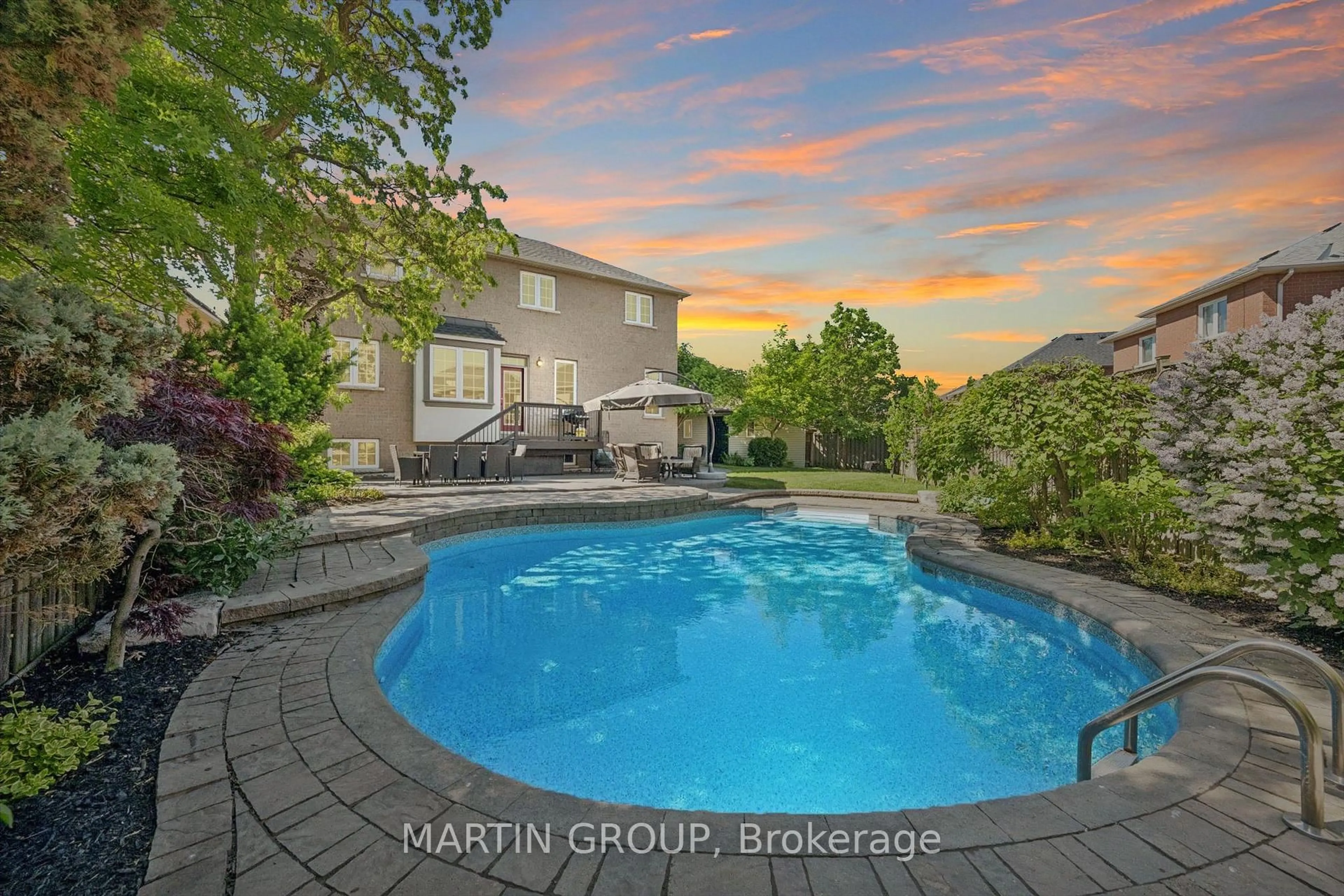 Pool for 2283 Briargrove Circ, Oakville Ontario L6M 5A5