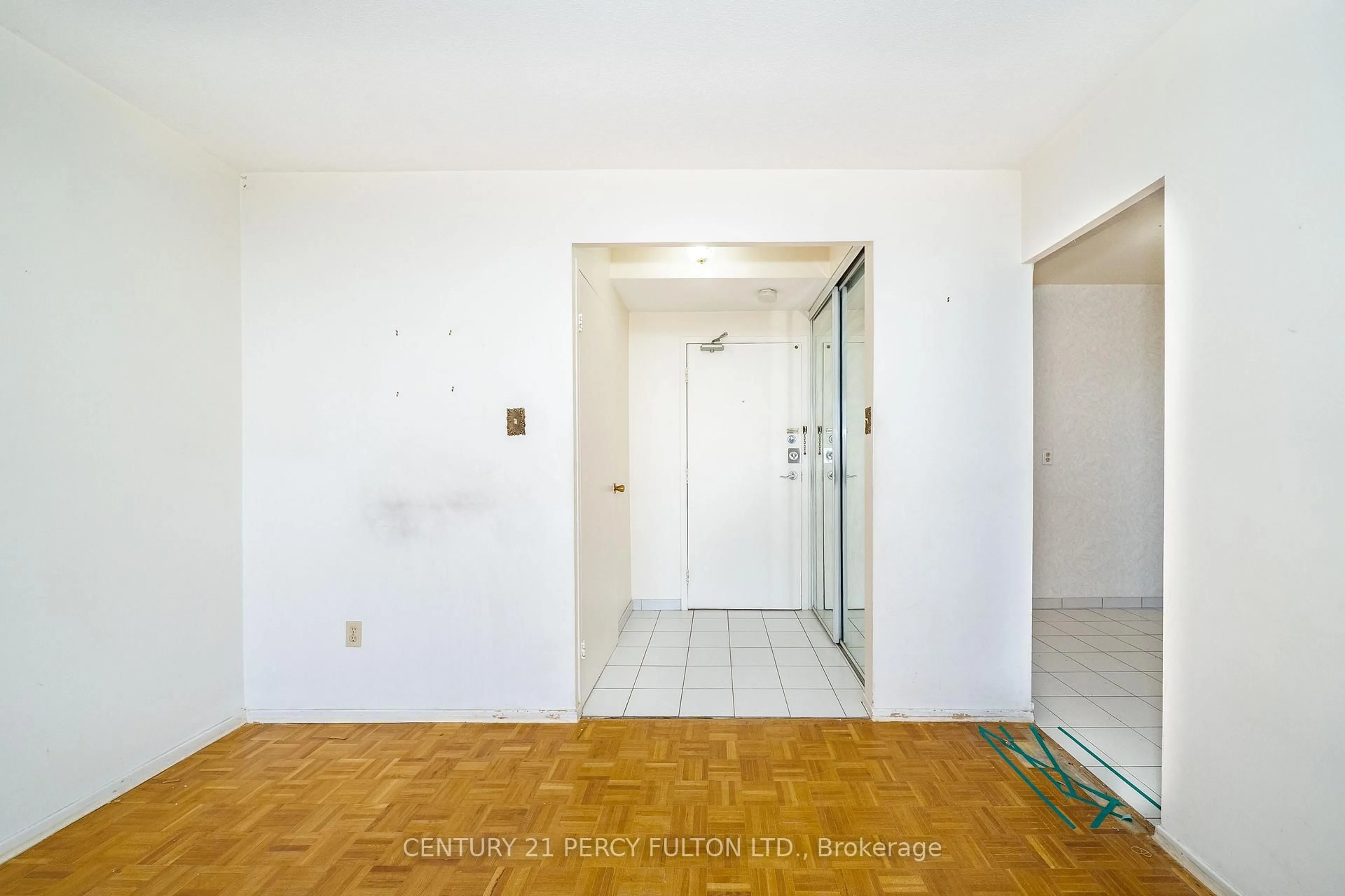 Unknown for 155 Marlee Ave #1002, Toronto Ontario M6B 4B5