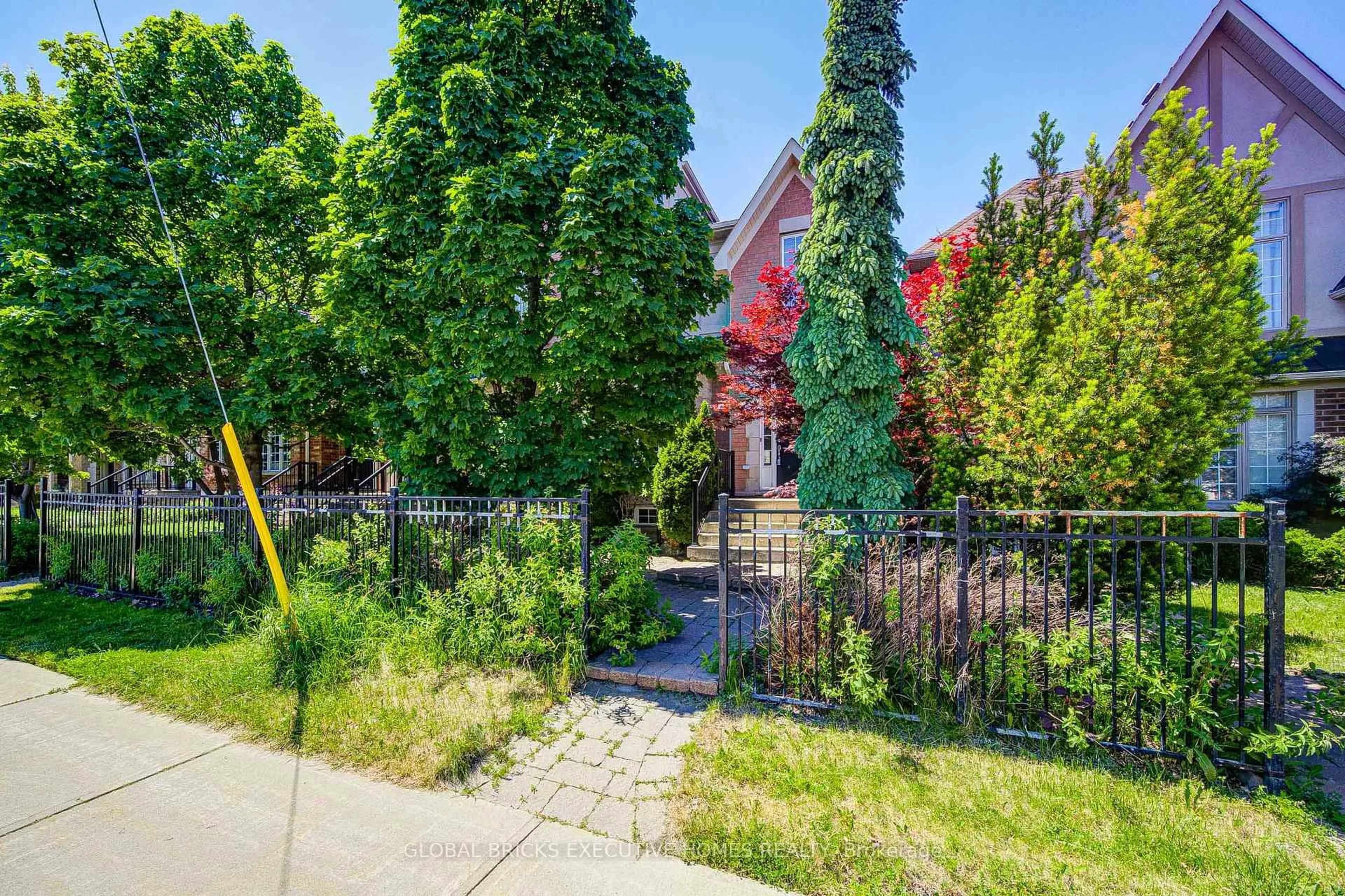 Unknown for 3885 Eglinton Ave, Mississauga Ontario L5M 7Z7