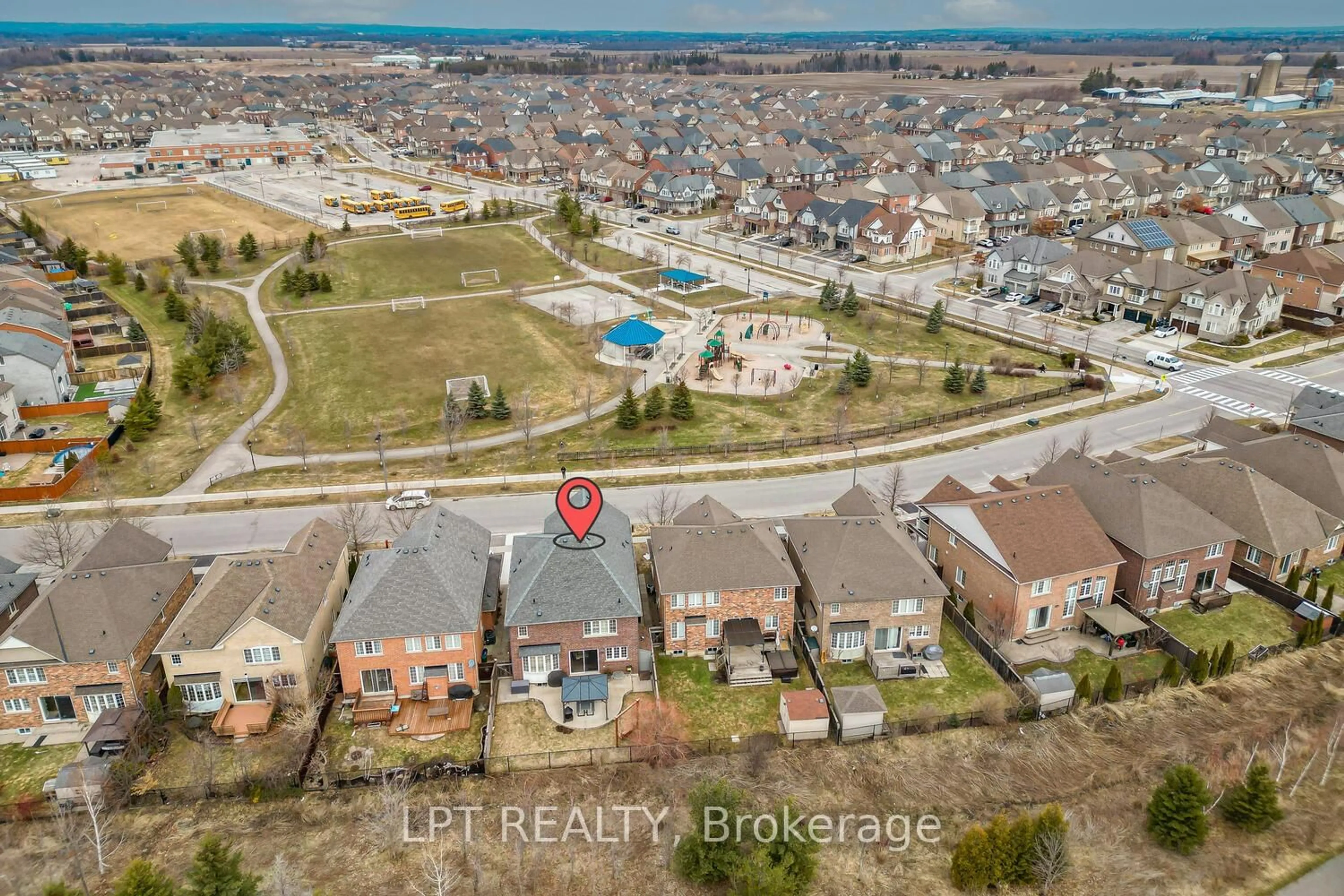 A pic from outside/outdoor area/front of a property/back of a property/a pic from drone, water/lake/river/ocean view for 79 Larson Peak Rd, Caledon Ontario L7C 3P2