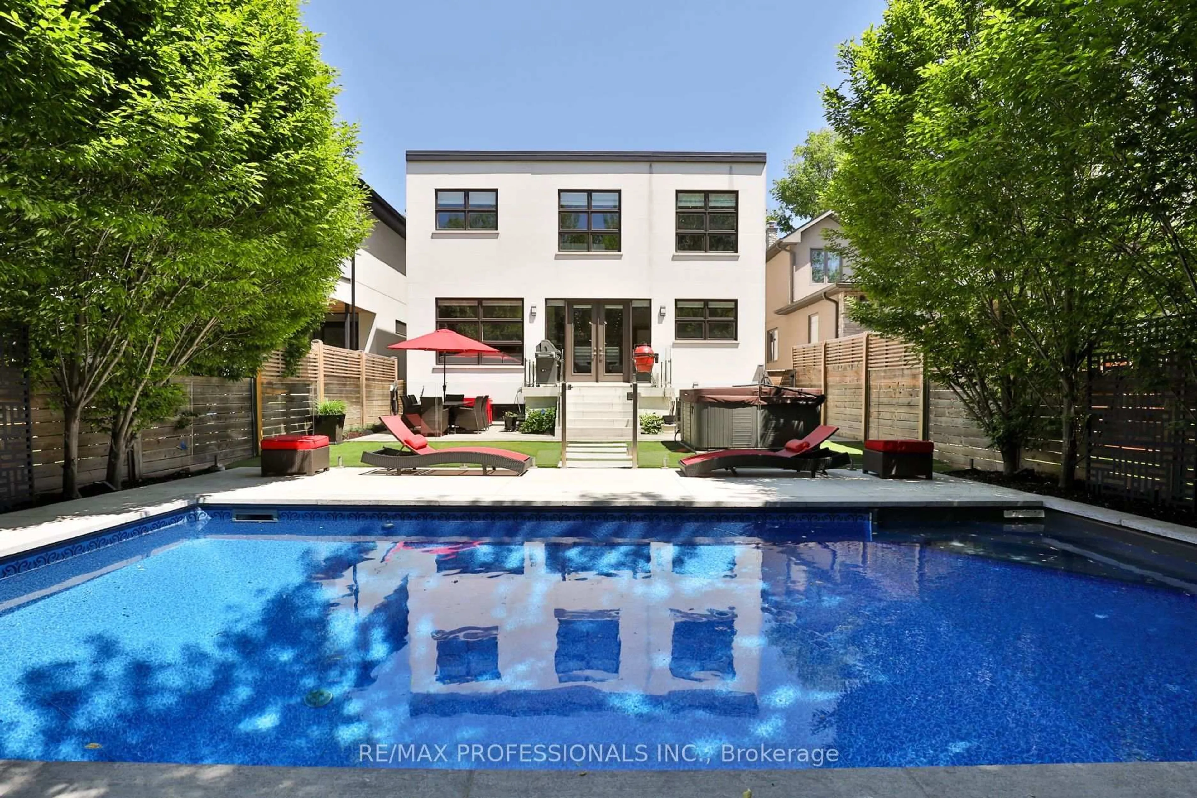 Pool for 54 Renown Rd, Toronto Ontario M9A 2E5