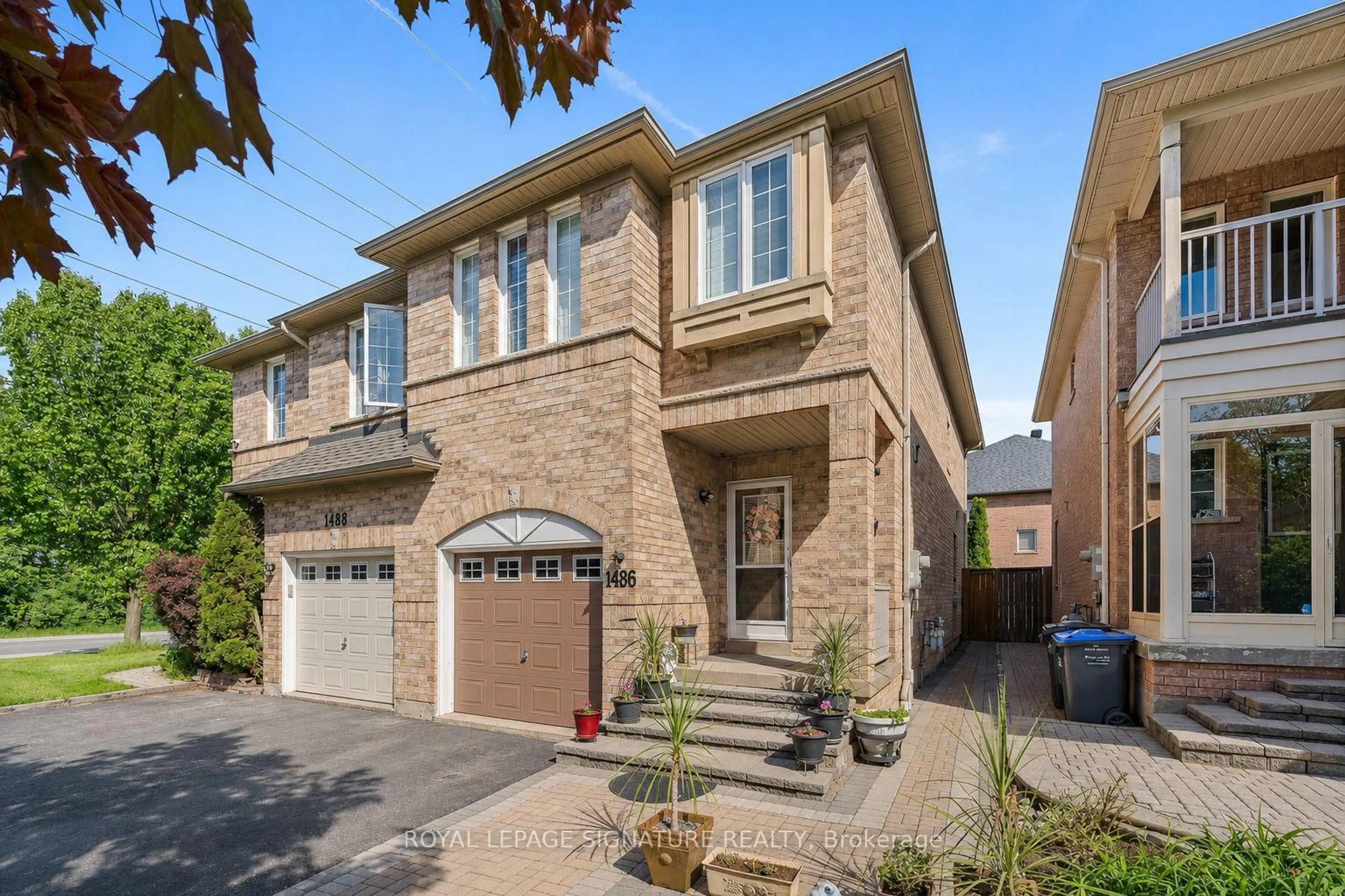 Home with brick exterior material, street for 1486 Spring Garden Crt, Mississauga Ontario L5N 8K5