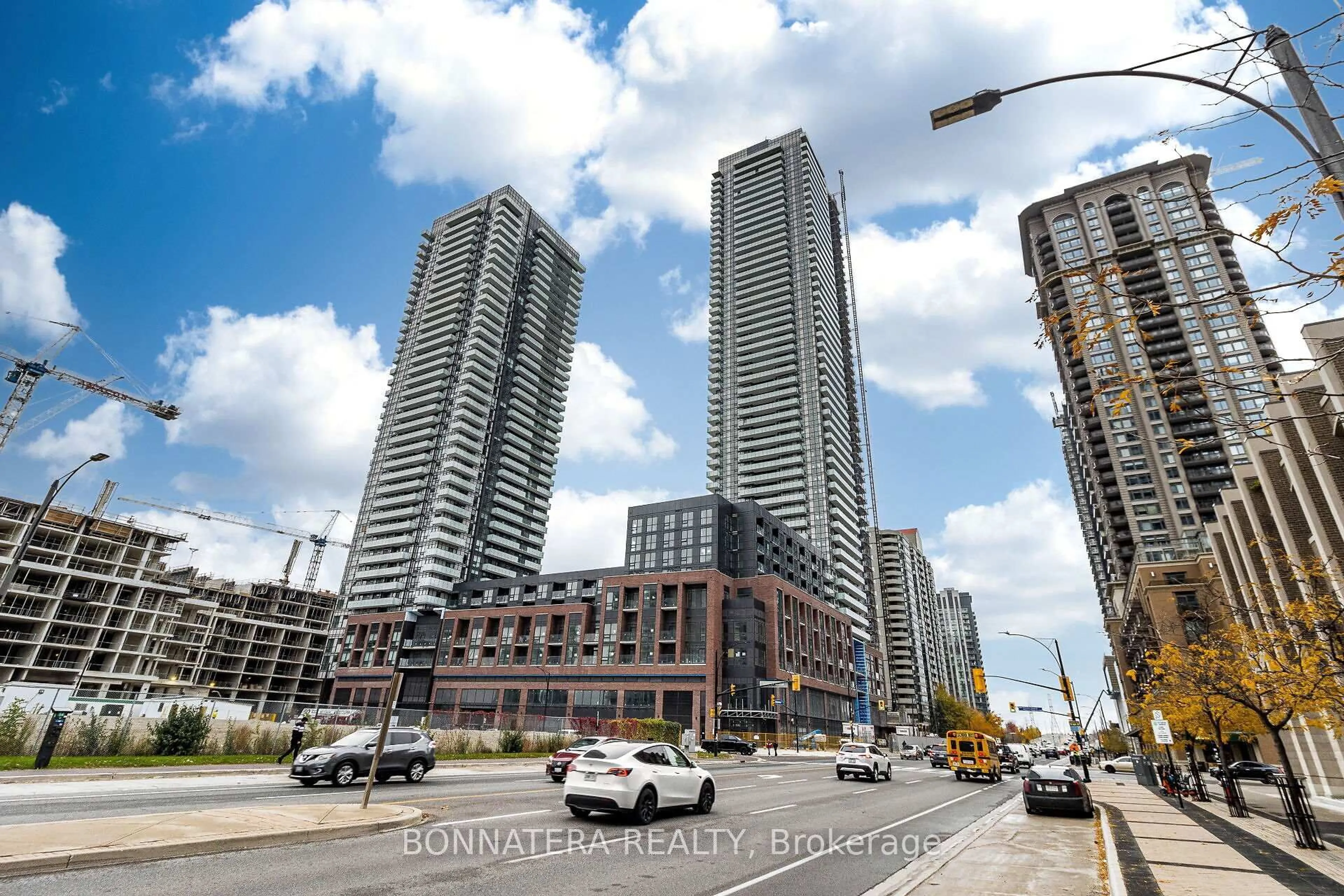 Unknown for 4130 Parkside Village Dr #1703, Mississauga Ontario L5B 0L7