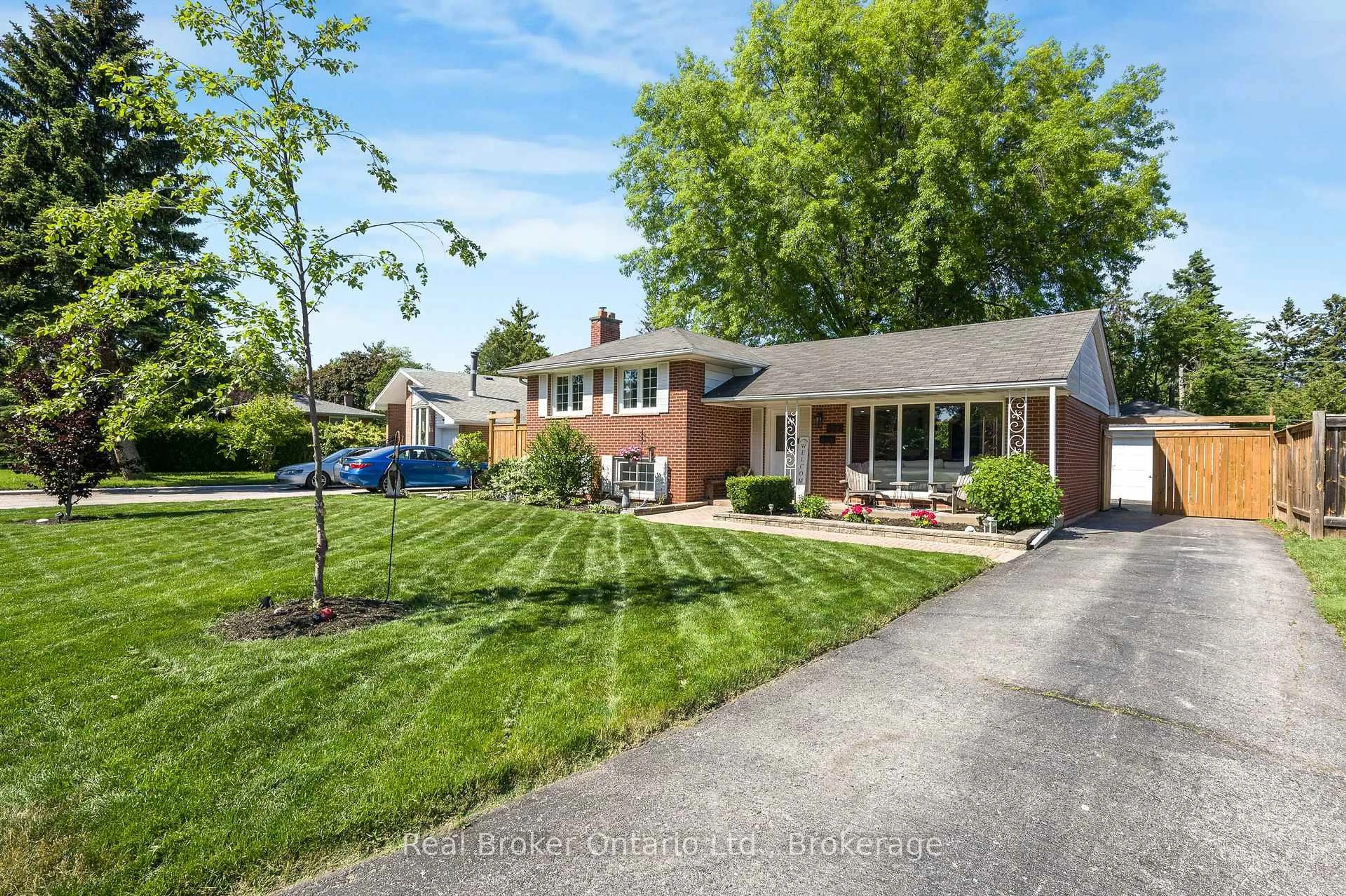 Home with brick exterior material, street for 377 Duncombe Dr, Burlington Ontario L7L 4M2