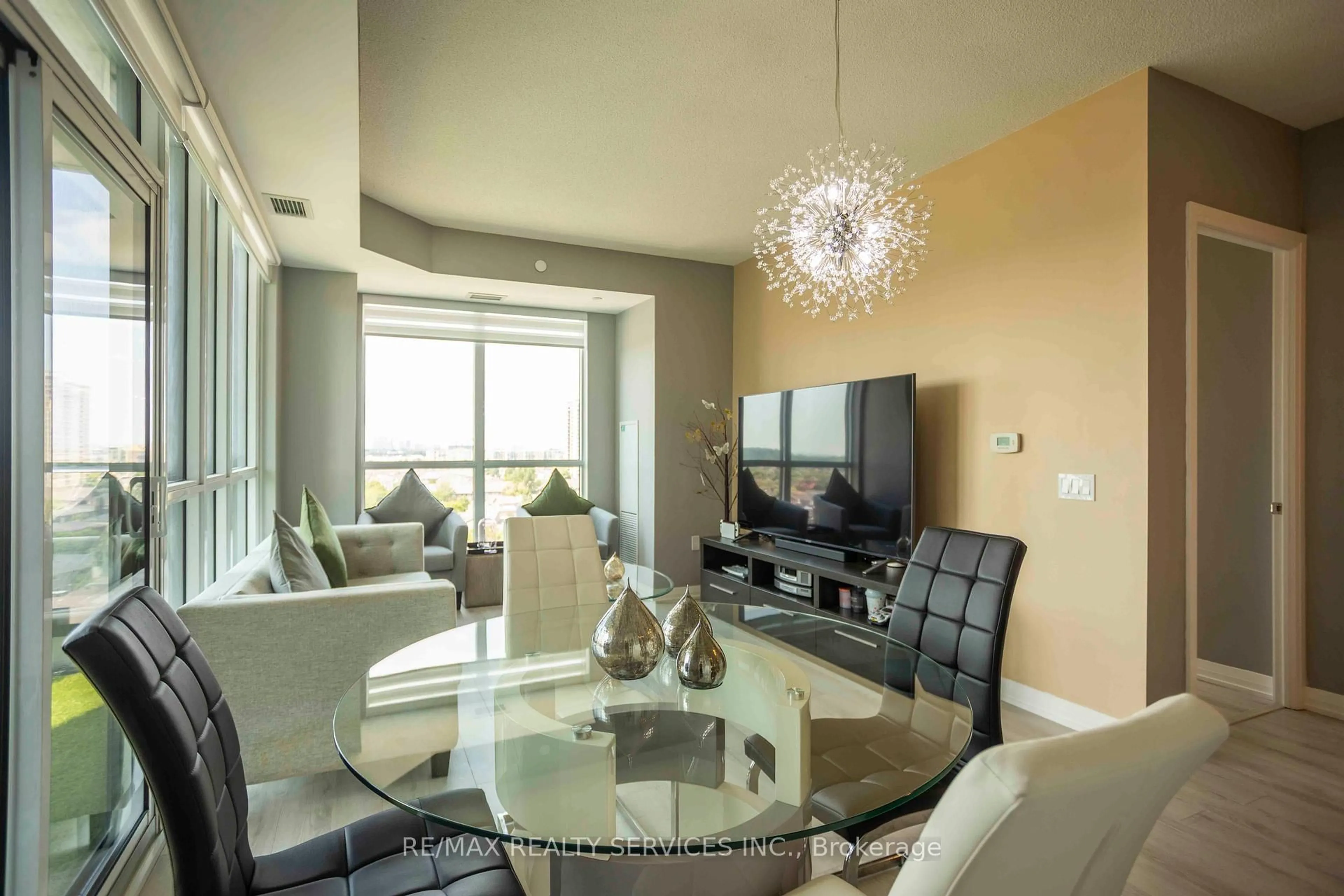 Unknown for 35 Watergarden Dr #918, Mississauga Ontario L5R 0G8