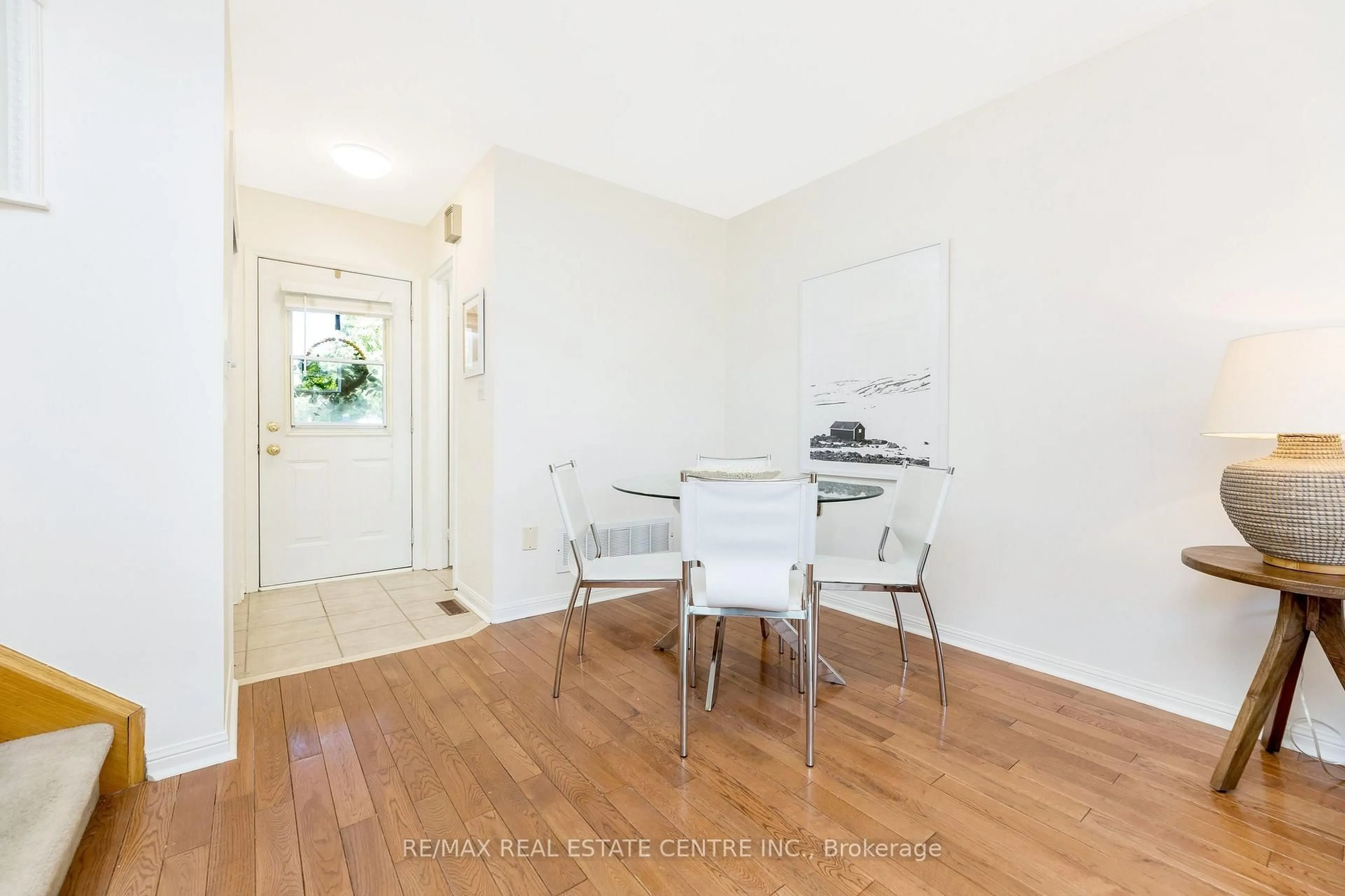 A pic of a room for 430 Patterson Dr, Milton Ontario L9T 5N3