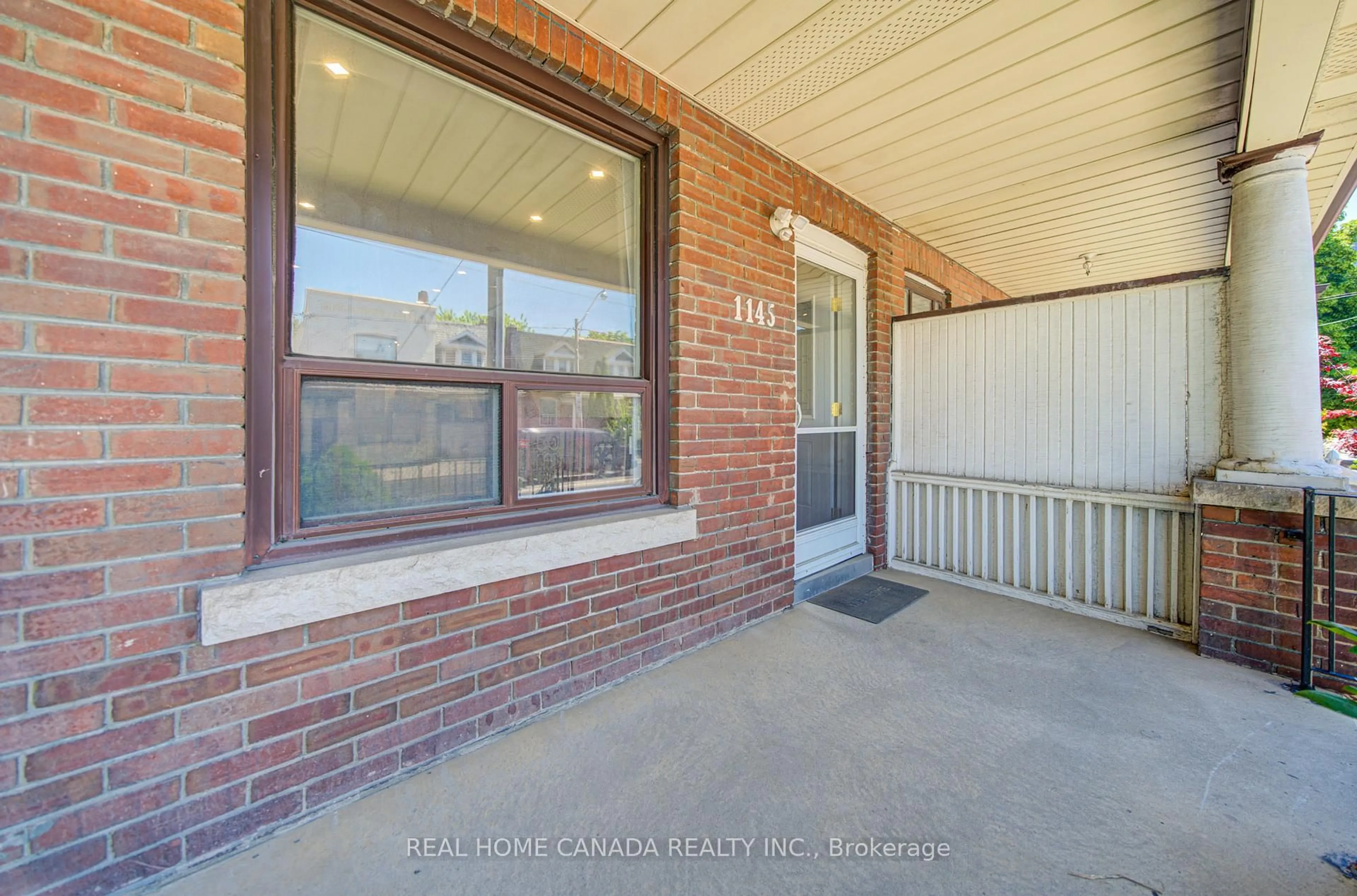 Unknown for 1145 Dufferin St, Toronto Ontario M6H 4B7