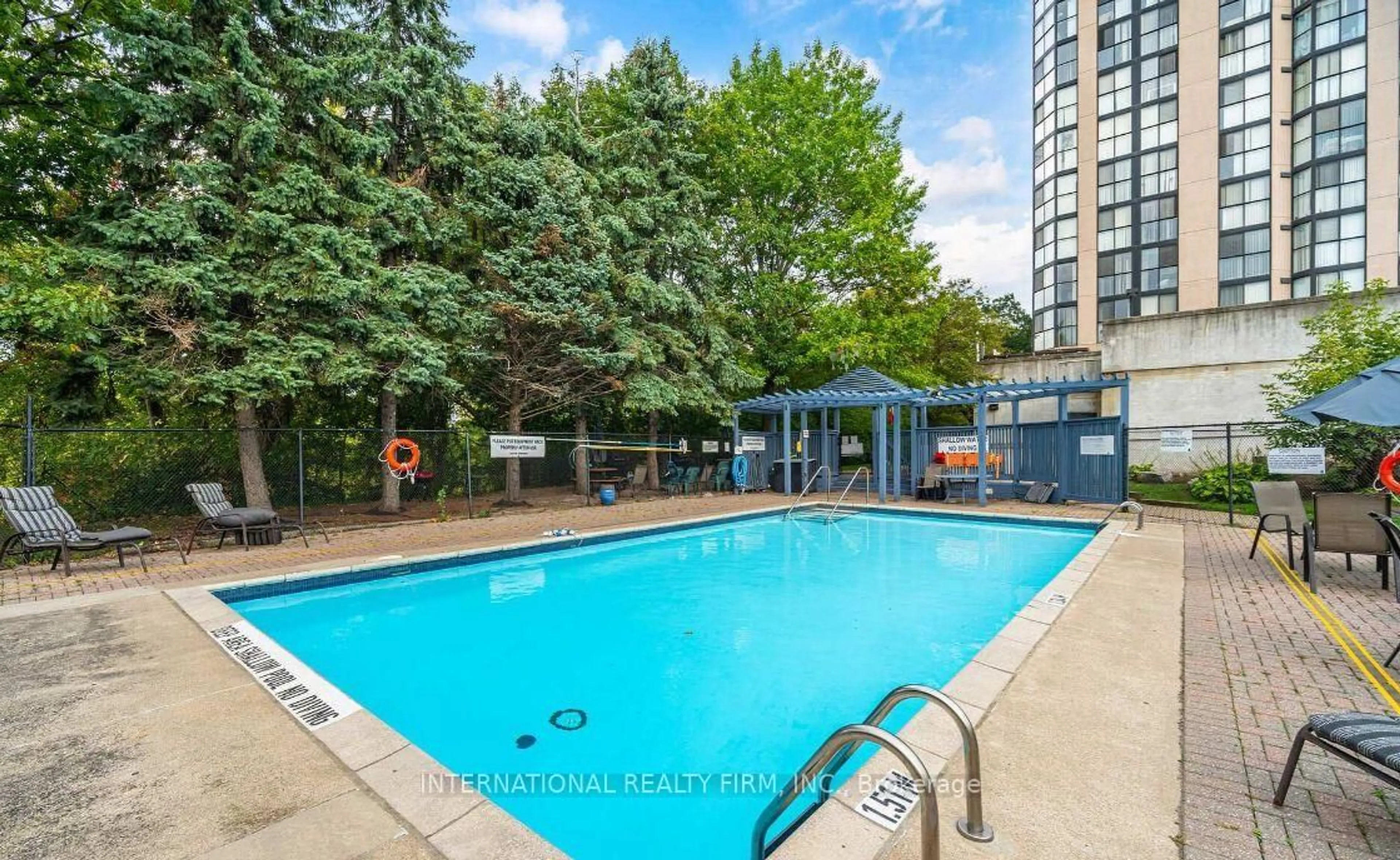 Pool for 600 Rexdale Blvd #Lph2, Toronto Ontario M9W 6T4