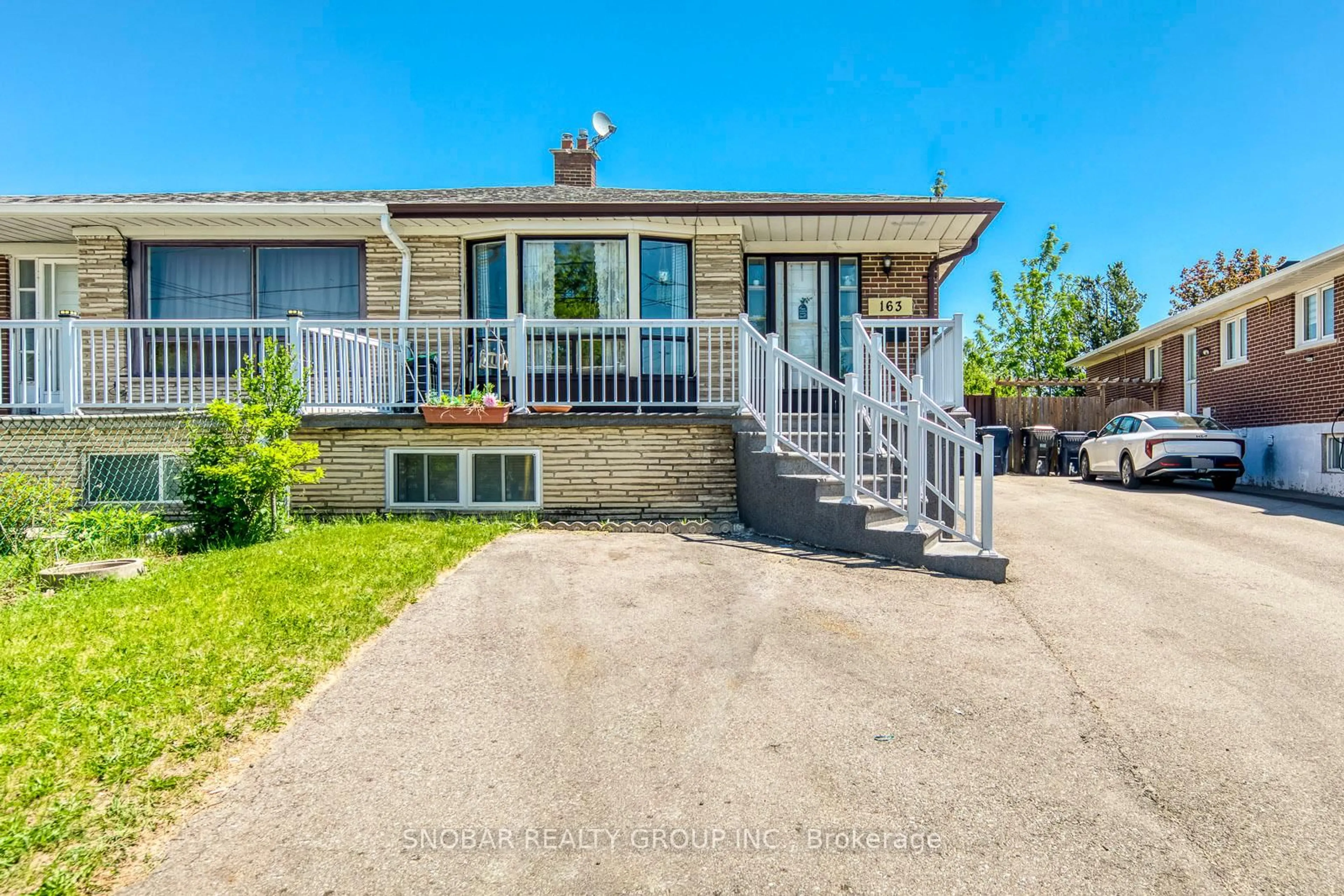 Unknown for 163 Gracedale Blvd, Toronto Ontario M9L 2C2
