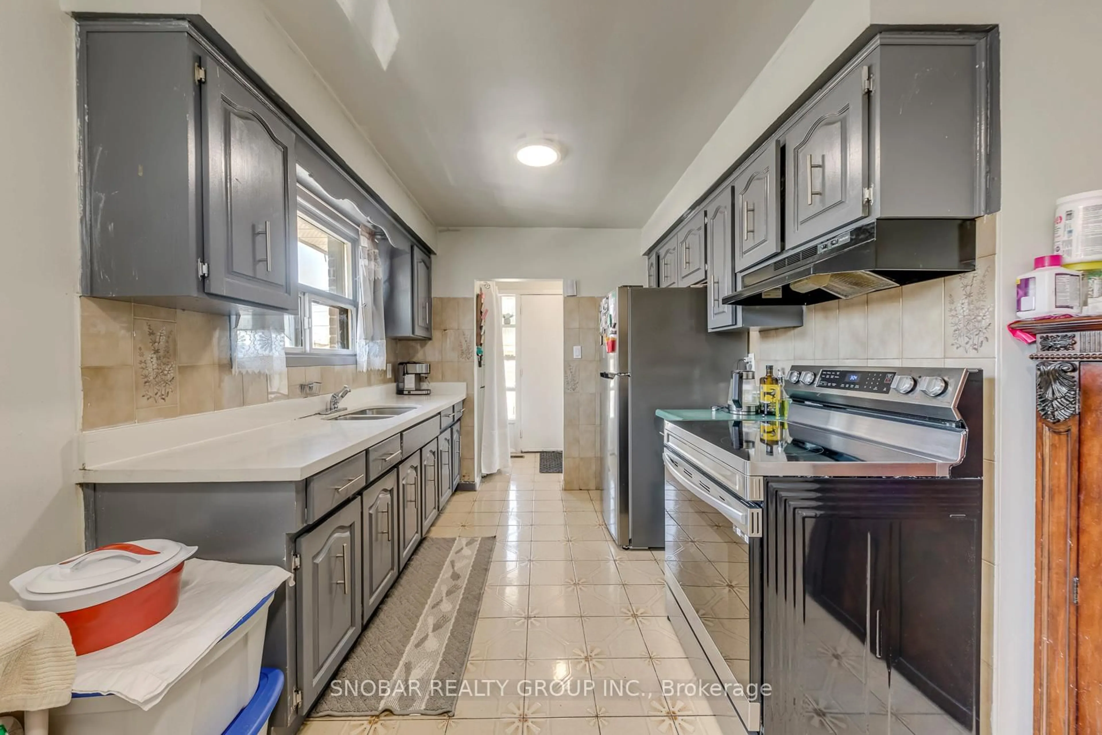 Unknown for 163 Gracedale Blvd, Toronto Ontario M9L 2C2