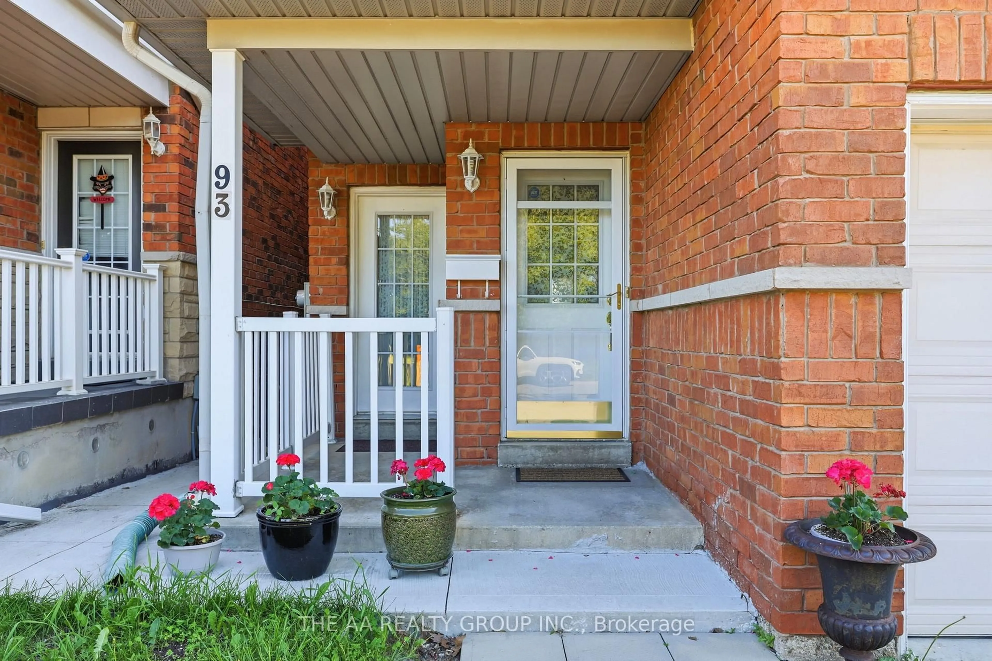 Unknown for 93 San Gabriele Pl, Toronto Ontario M9L 3A5