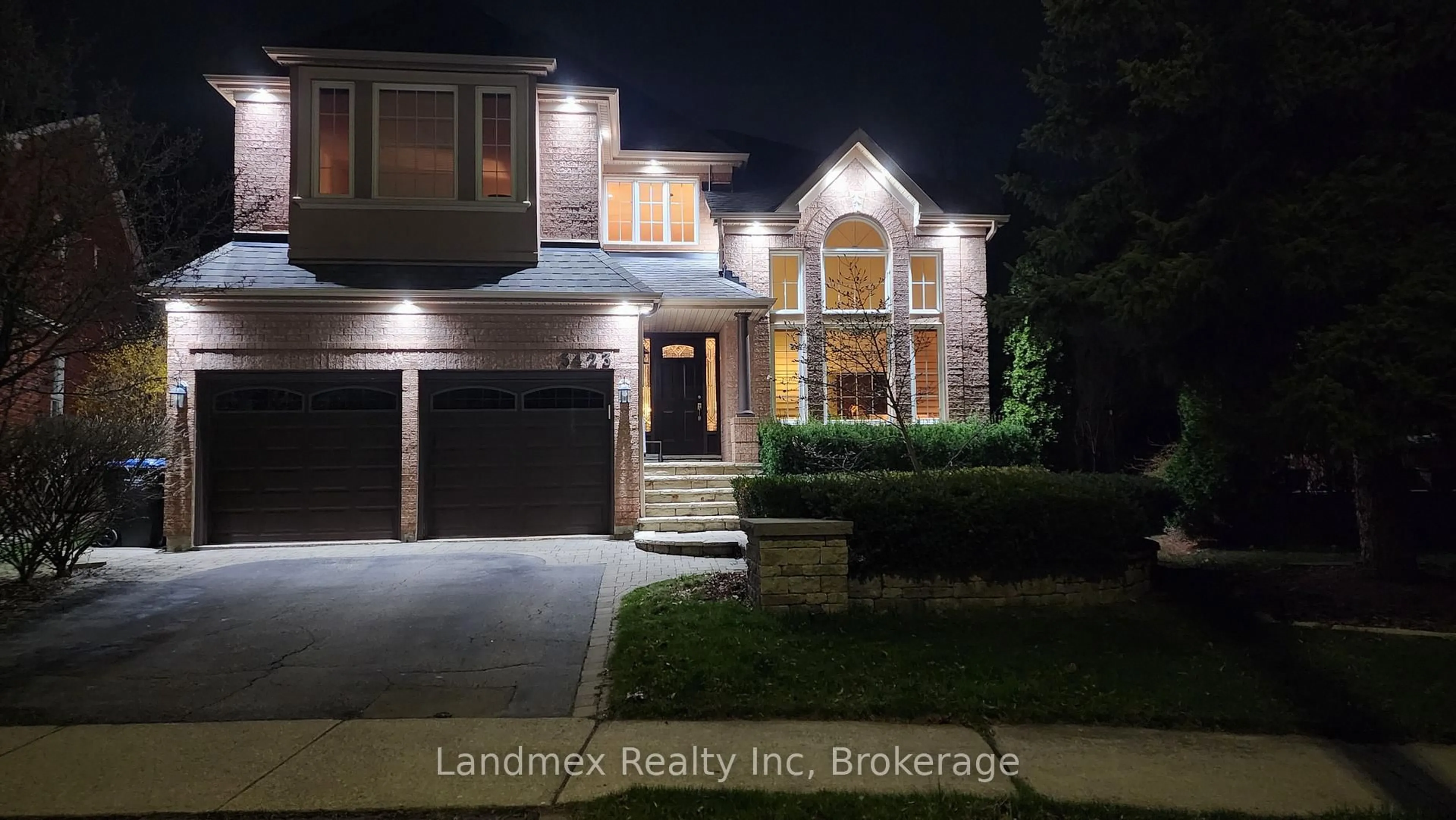Unknown for 5423 Planter's Wood Crt, Mississauga Ontario L5M 5V6