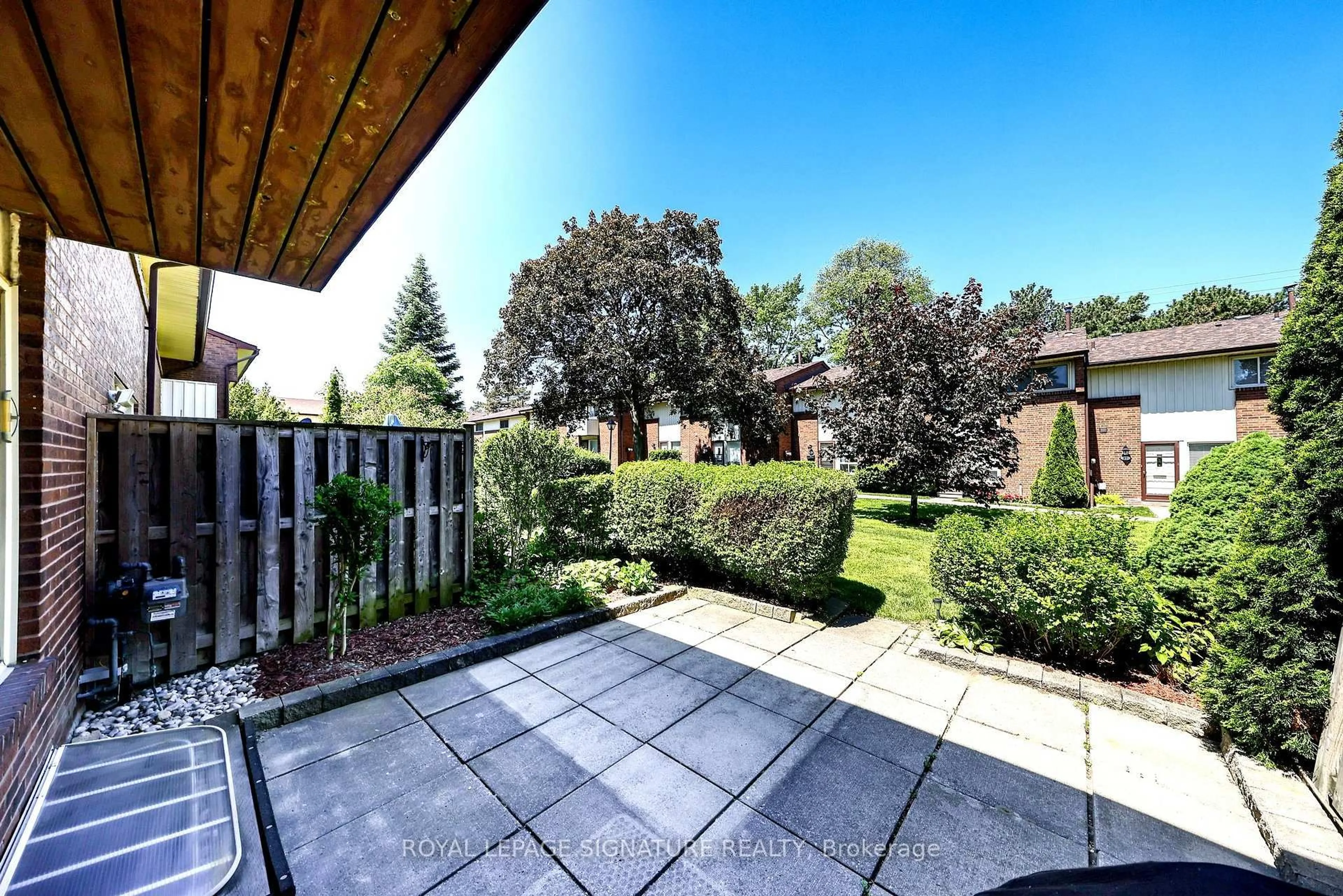 Patio, street for 3665 Flamewood Dr #53, Mississauga Ontario L4Y 3P5