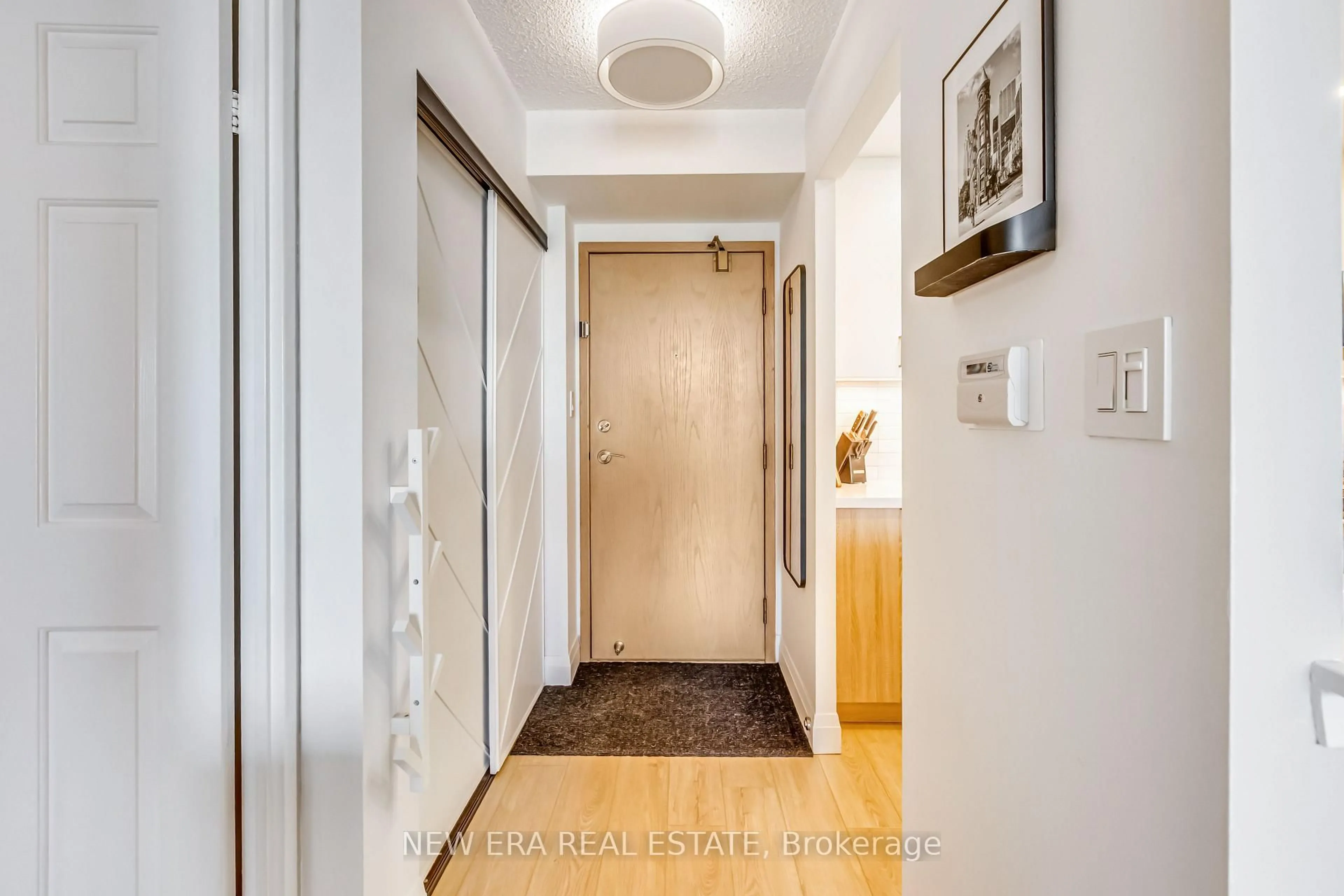 Indoor entryway for 22 Southport St #437, Toronto Ontario M6S 4Y9