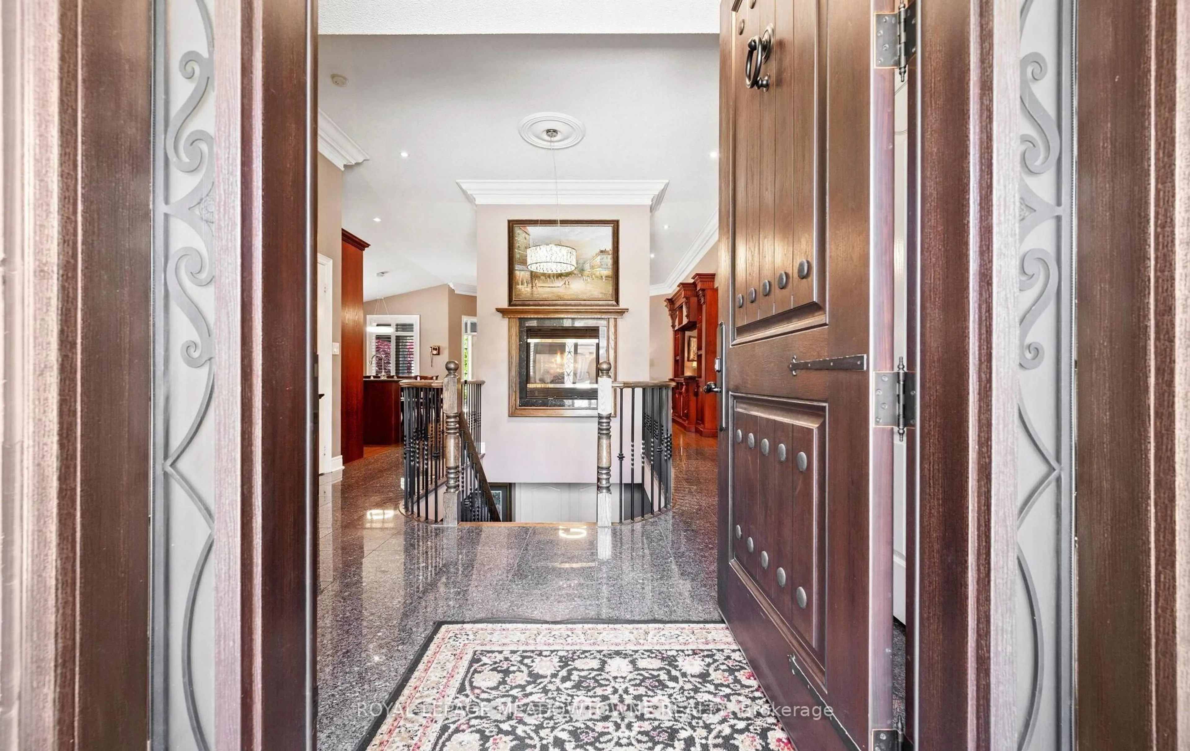 Indoor foyer for 5 McNutt St, Brampton Ontario L6Y 5S3