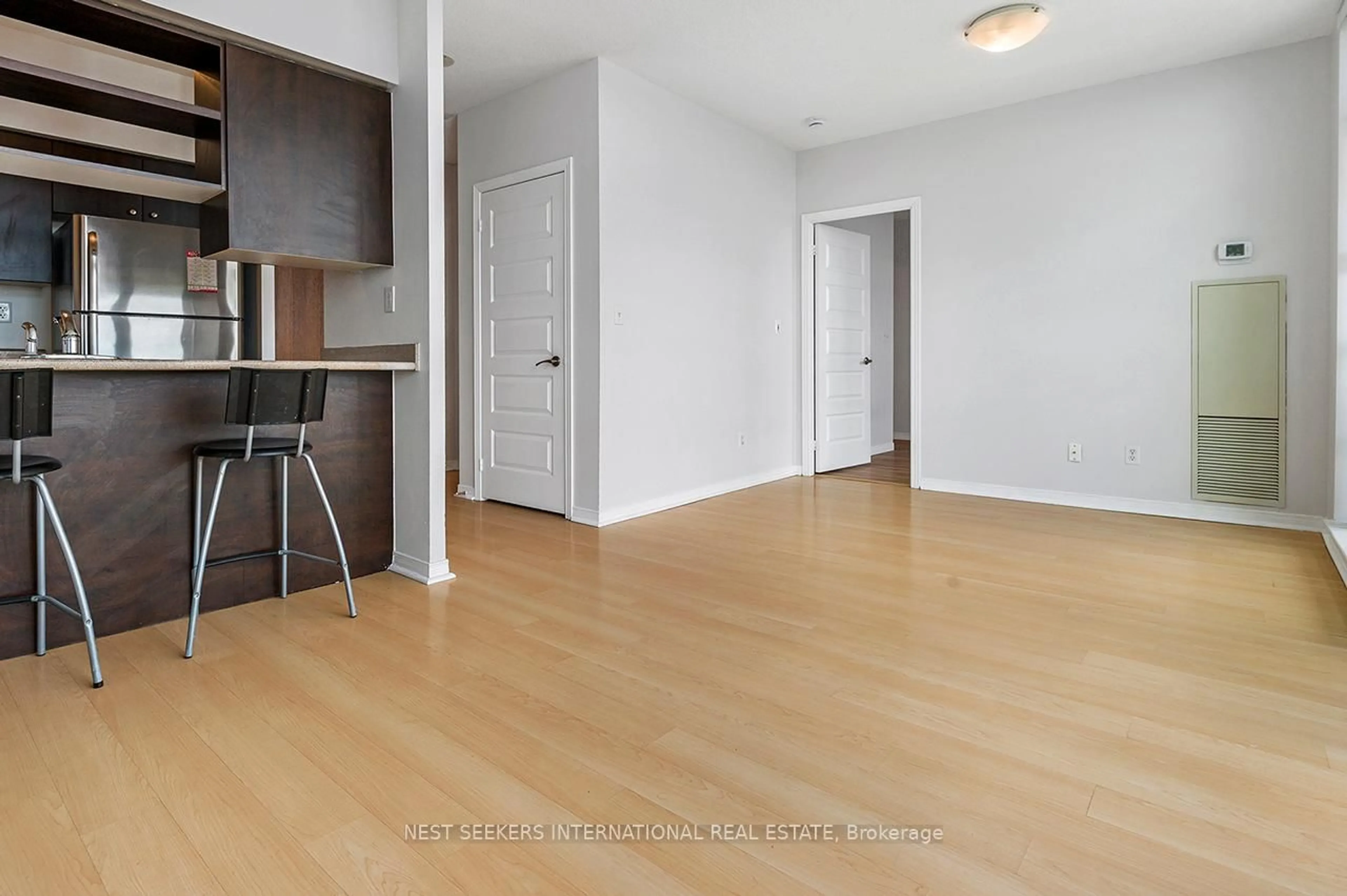 A pic of a room for 215 Queen St #2309, Brampton Ontario L6W 0A9