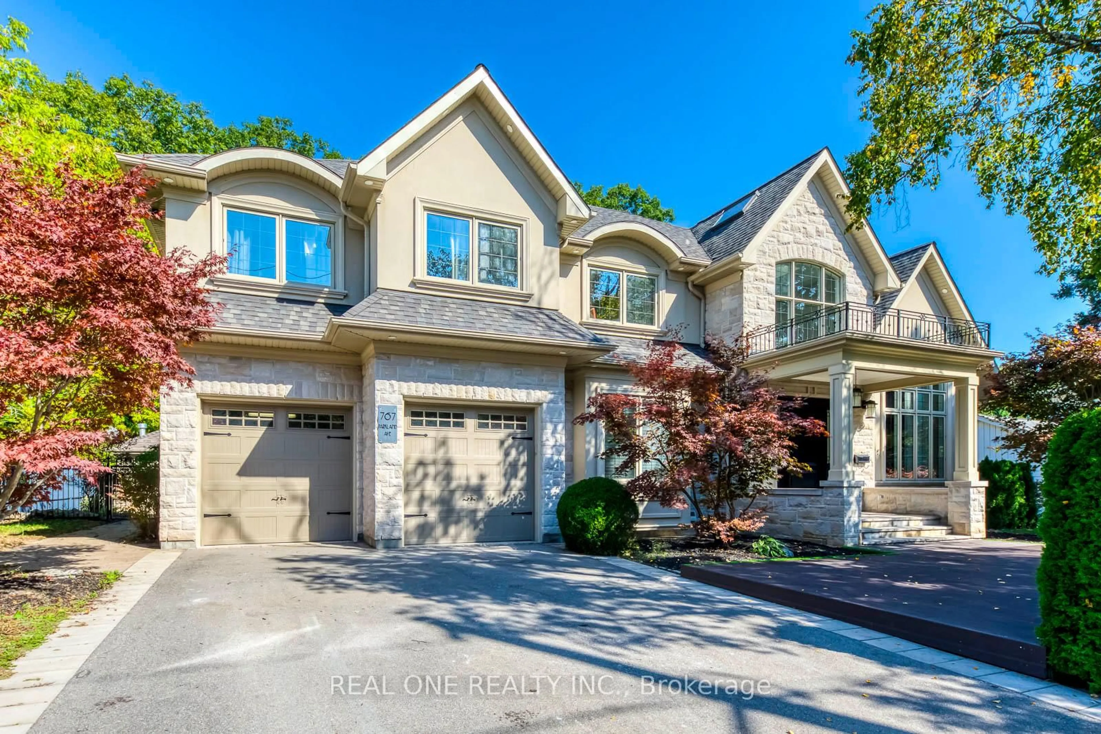 Home with brick exterior material, street for 767 Parkland Ave, Mississauga Ontario L5H 3G6