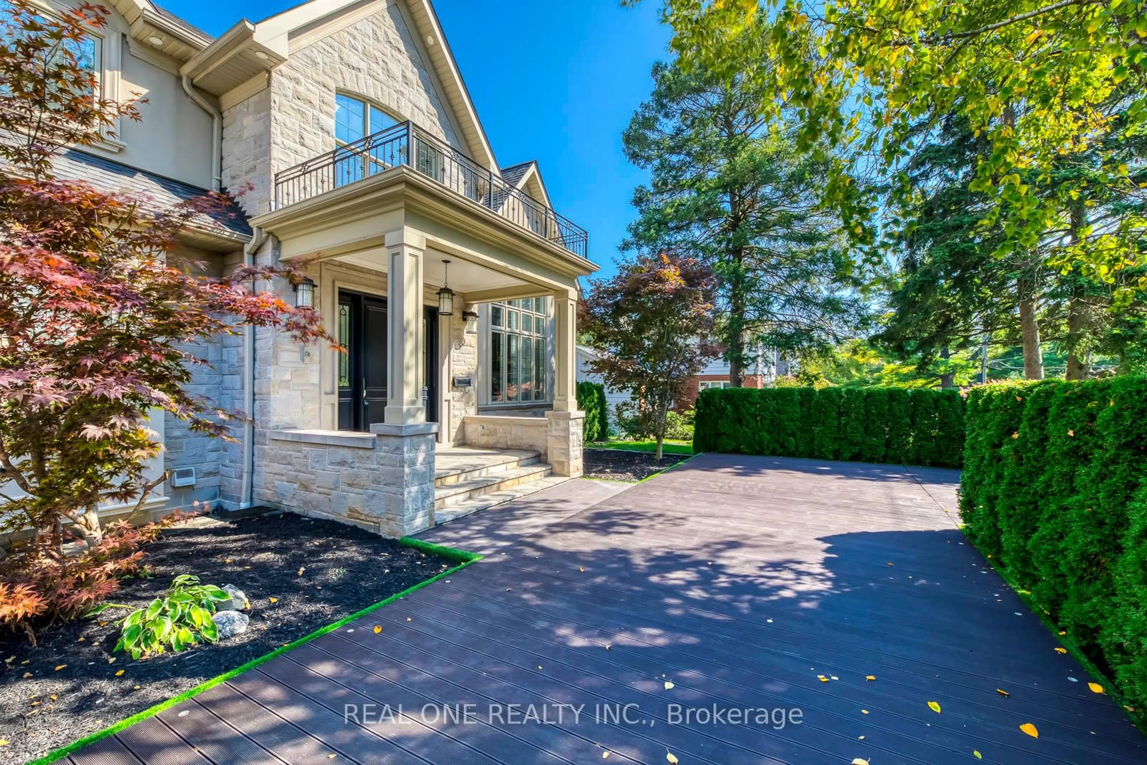Home with brick exterior material, street for 767 Parkland Ave, Mississauga Ontario L5H 3G6