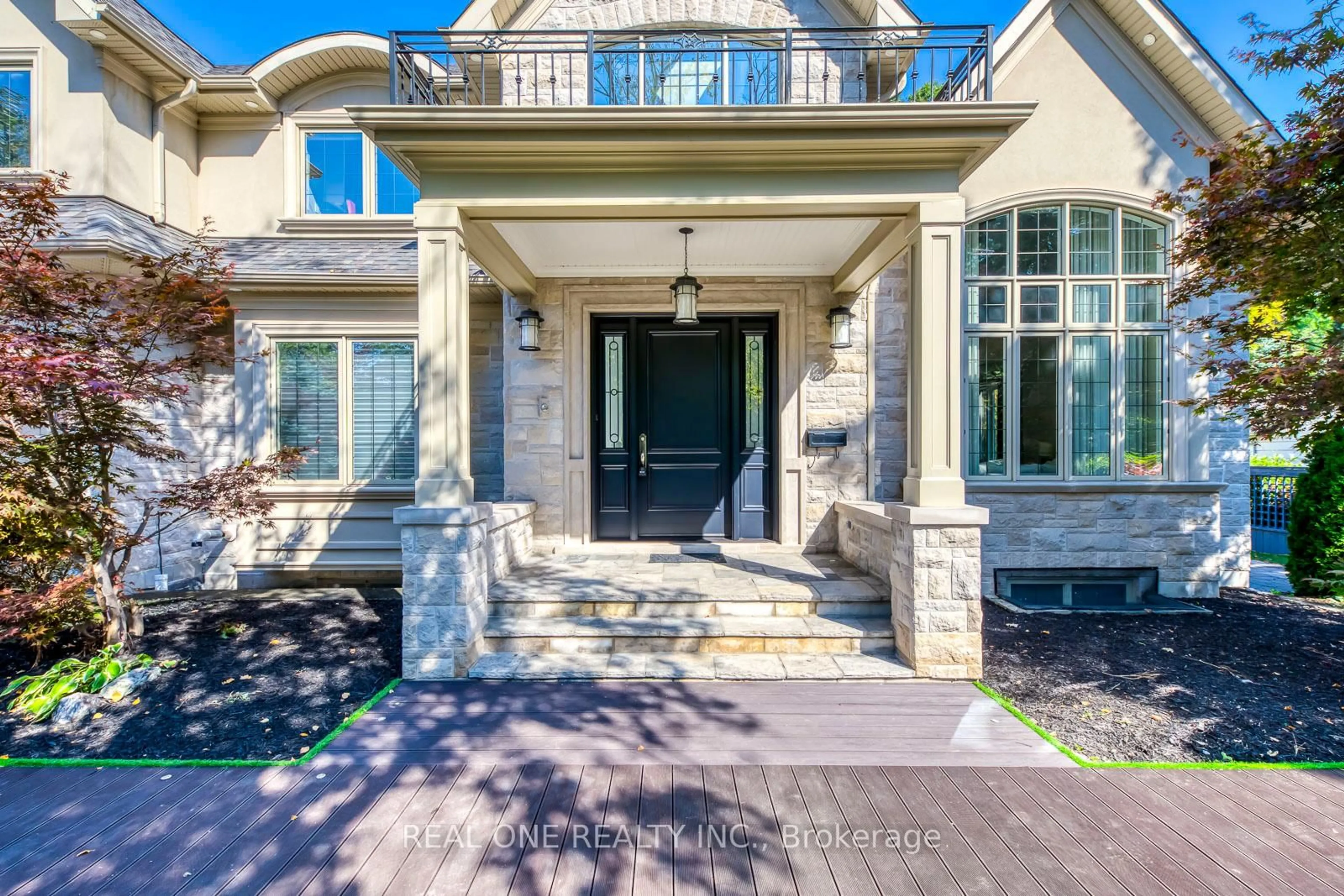 Unknown for 767 Parkland Ave, Mississauga Ontario L5H 3G6