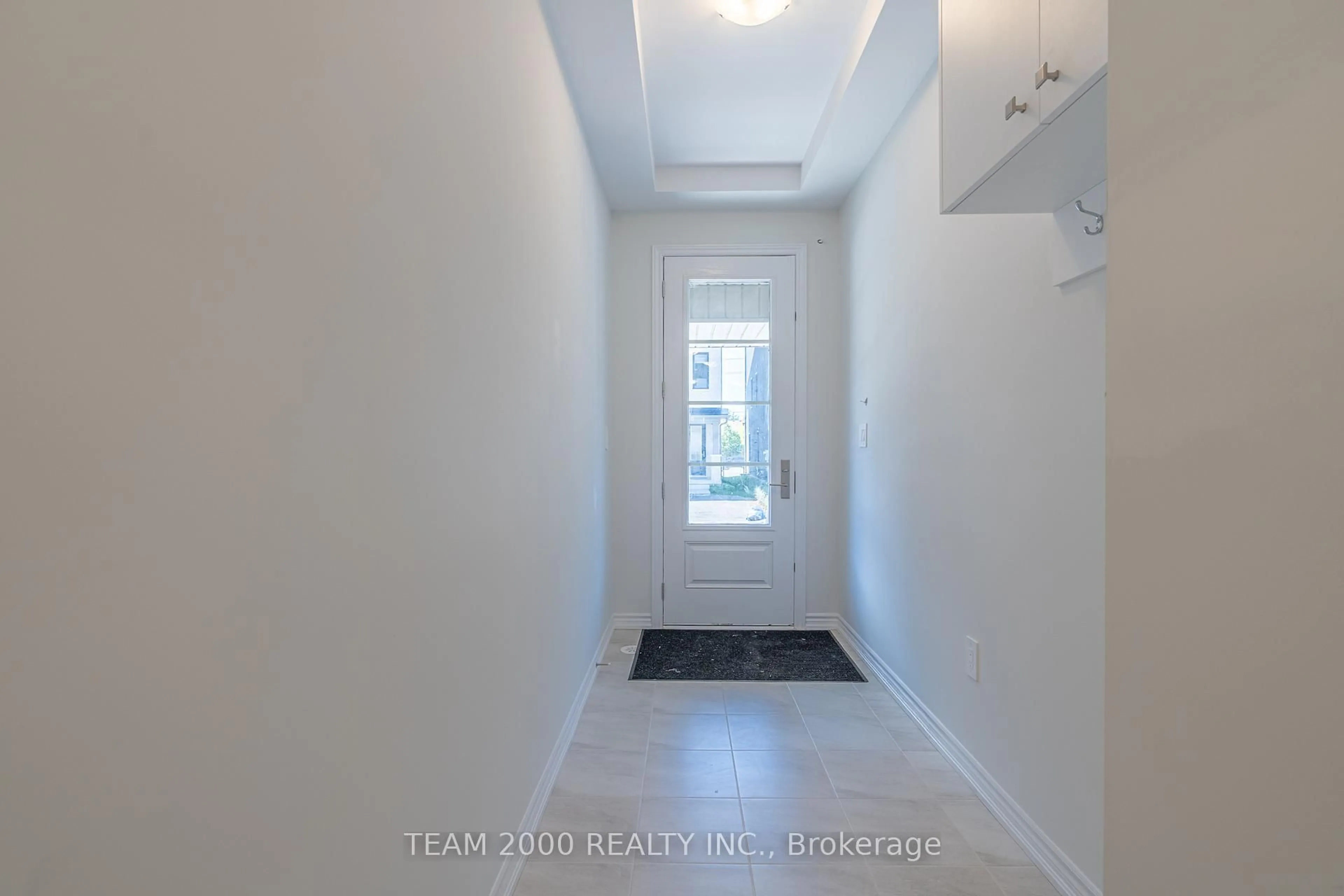 Unknown for 5942 Saigon St, Mississauga Ontario L5V 0E9
