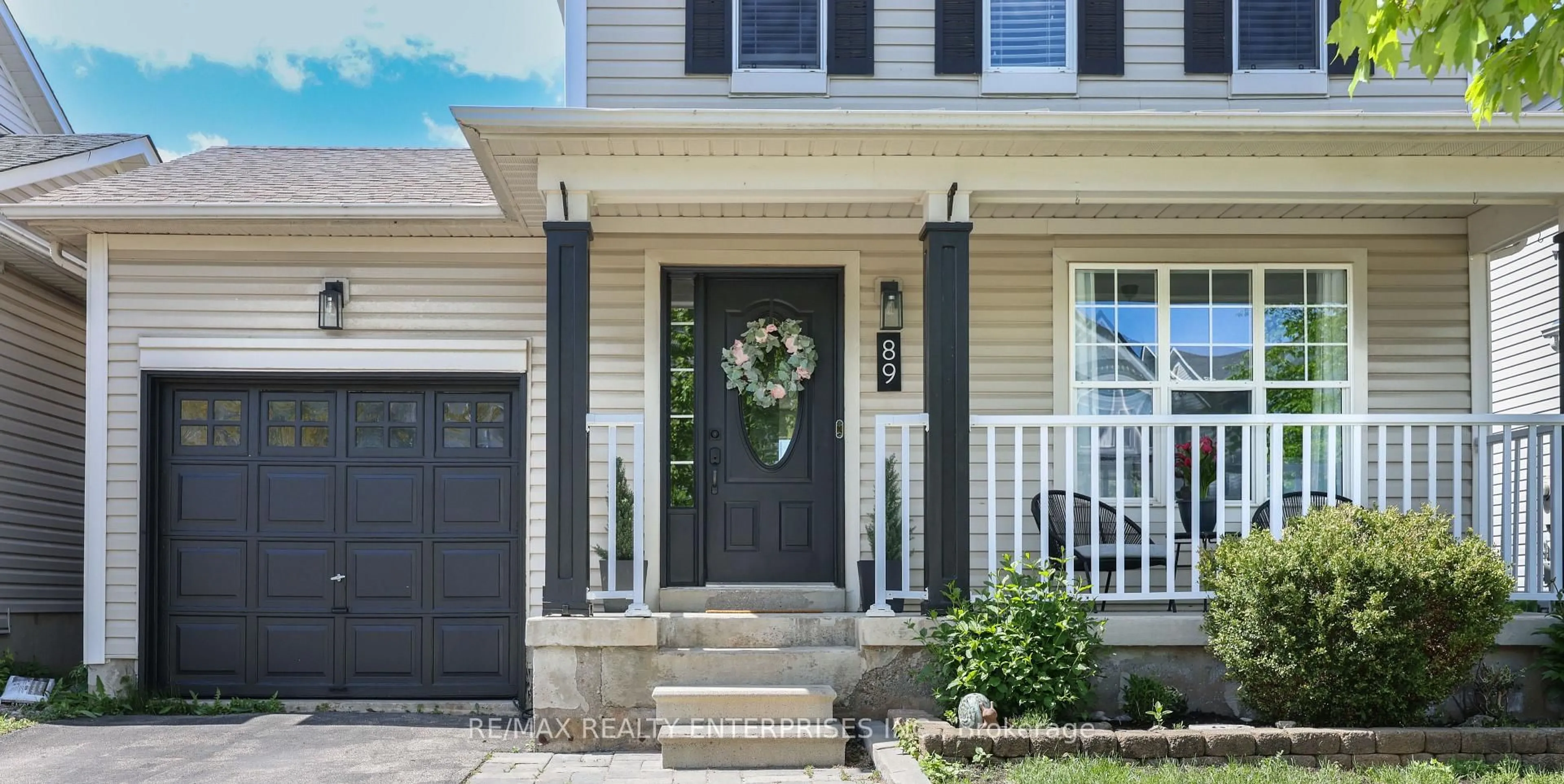 Home with vinyl exterior material, street for 89 Somerville Rd, Halton Hills Ontario L7J 2Z7