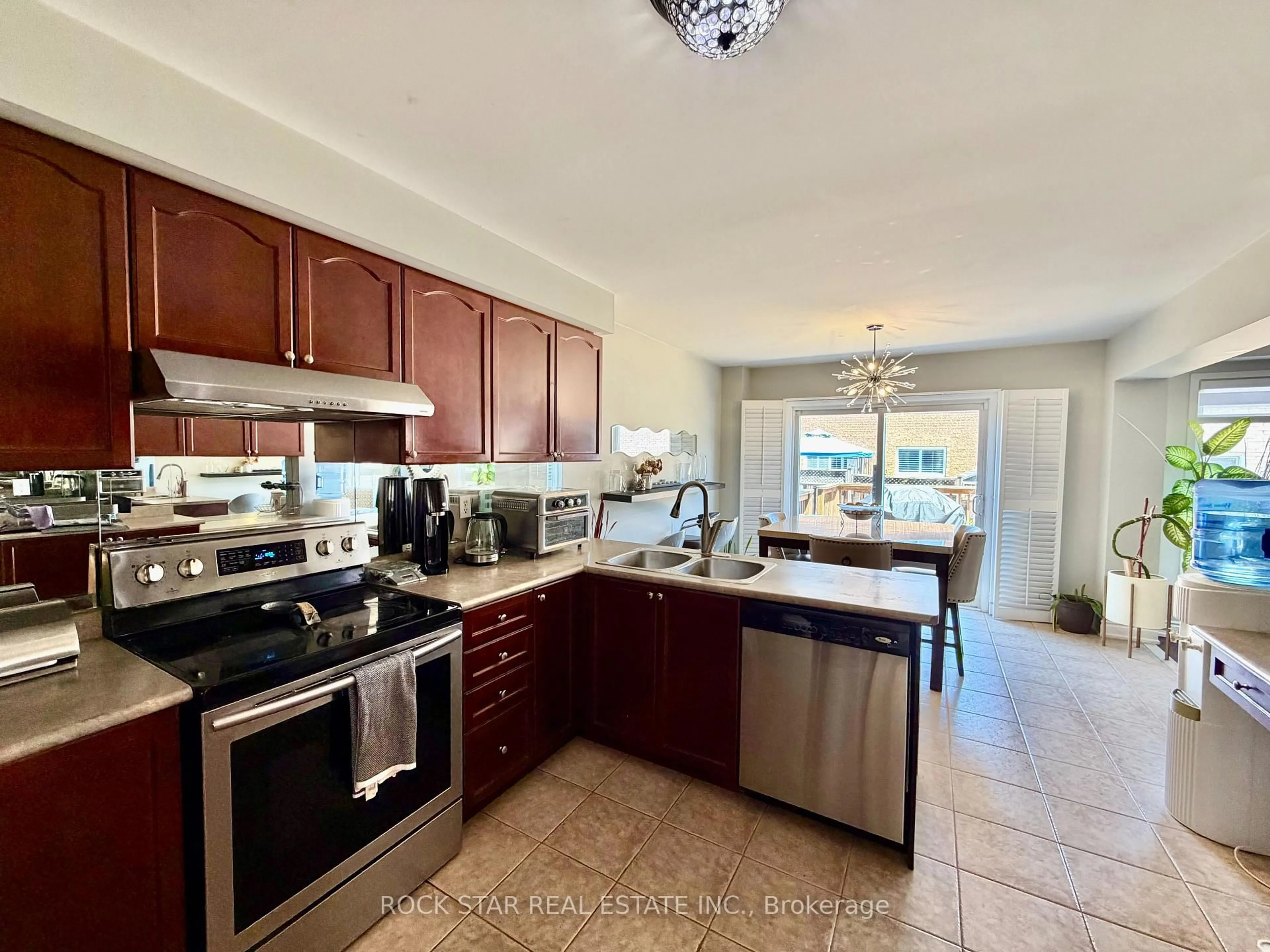 Unknown for 21 Trudelle Cres, Brampton Ontario L7A 2Z1