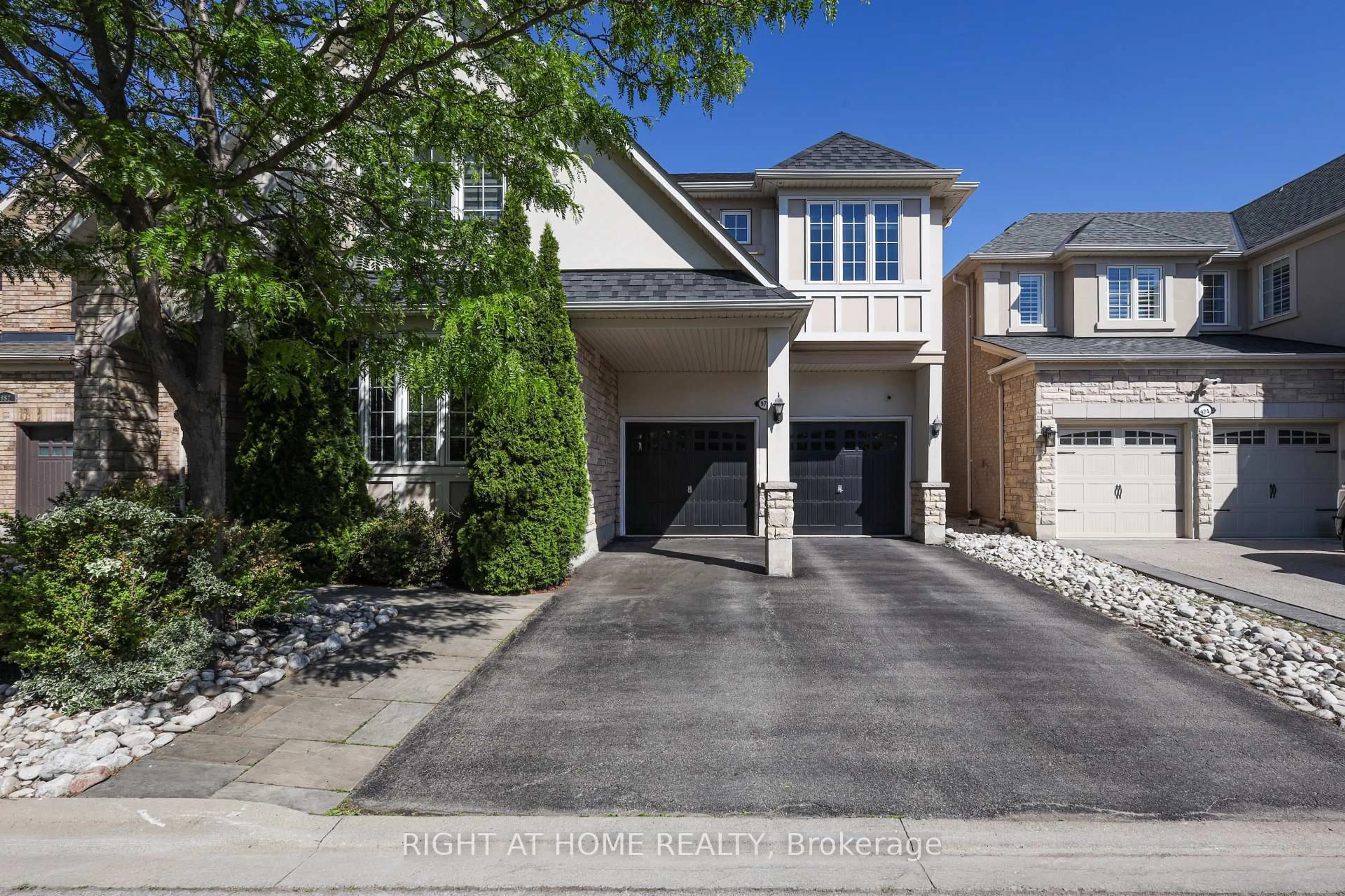 Home with brick exterior material, street for 978 Cousens Terr, Milton Ontario L9T 0E1