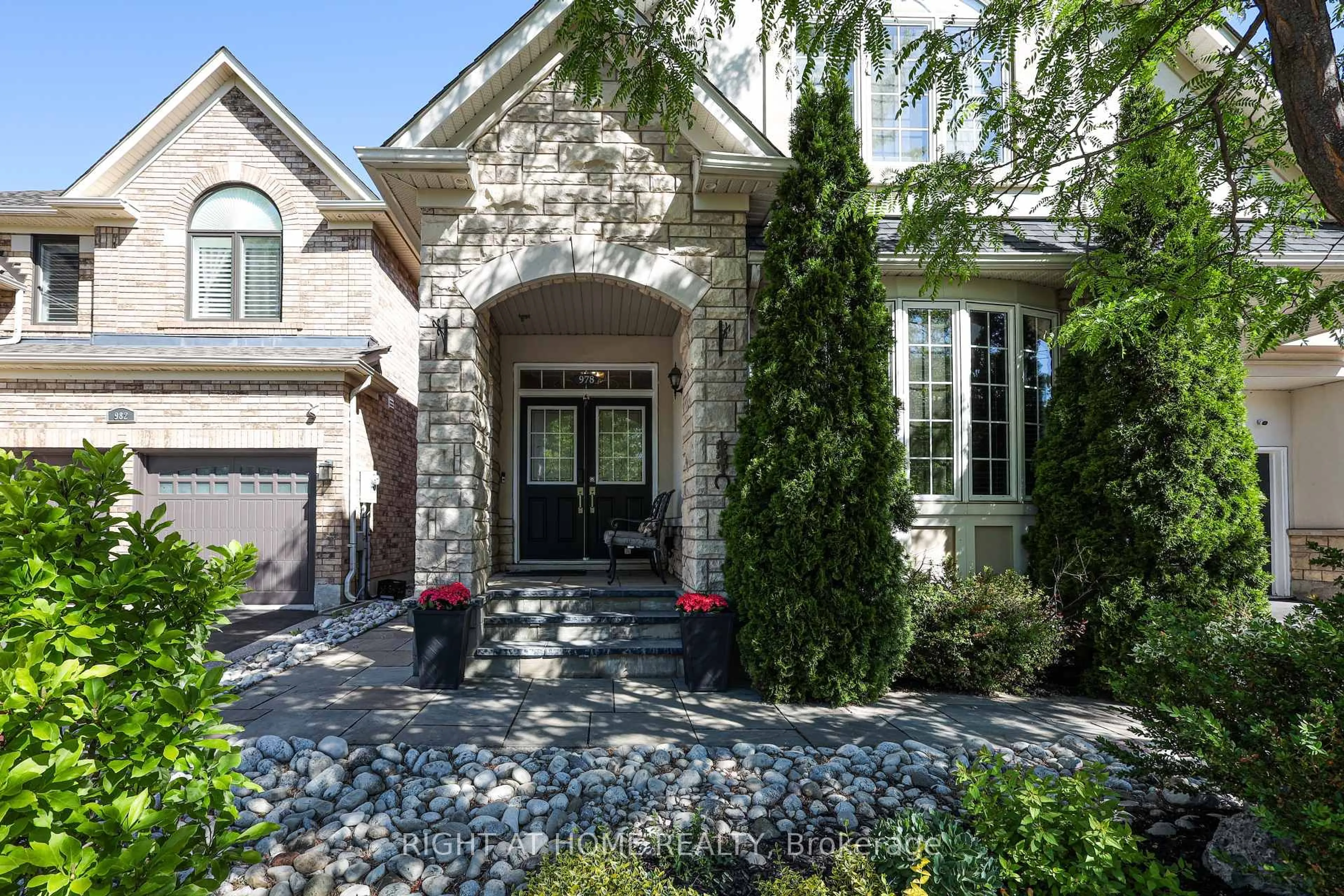 Home with brick exterior material, street for 978 Cousens Terr, Milton Ontario L9T 0E1