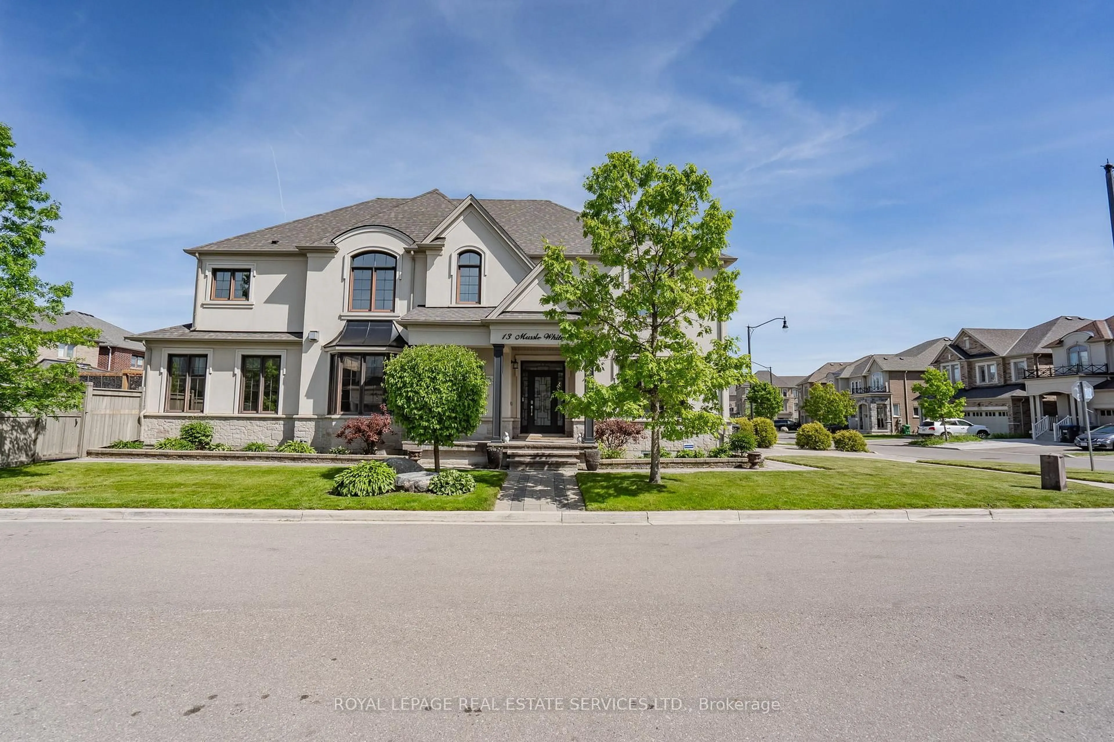 Unknown for 13 Mussle White Rd, Brampton Ontario L6Y 6C3
