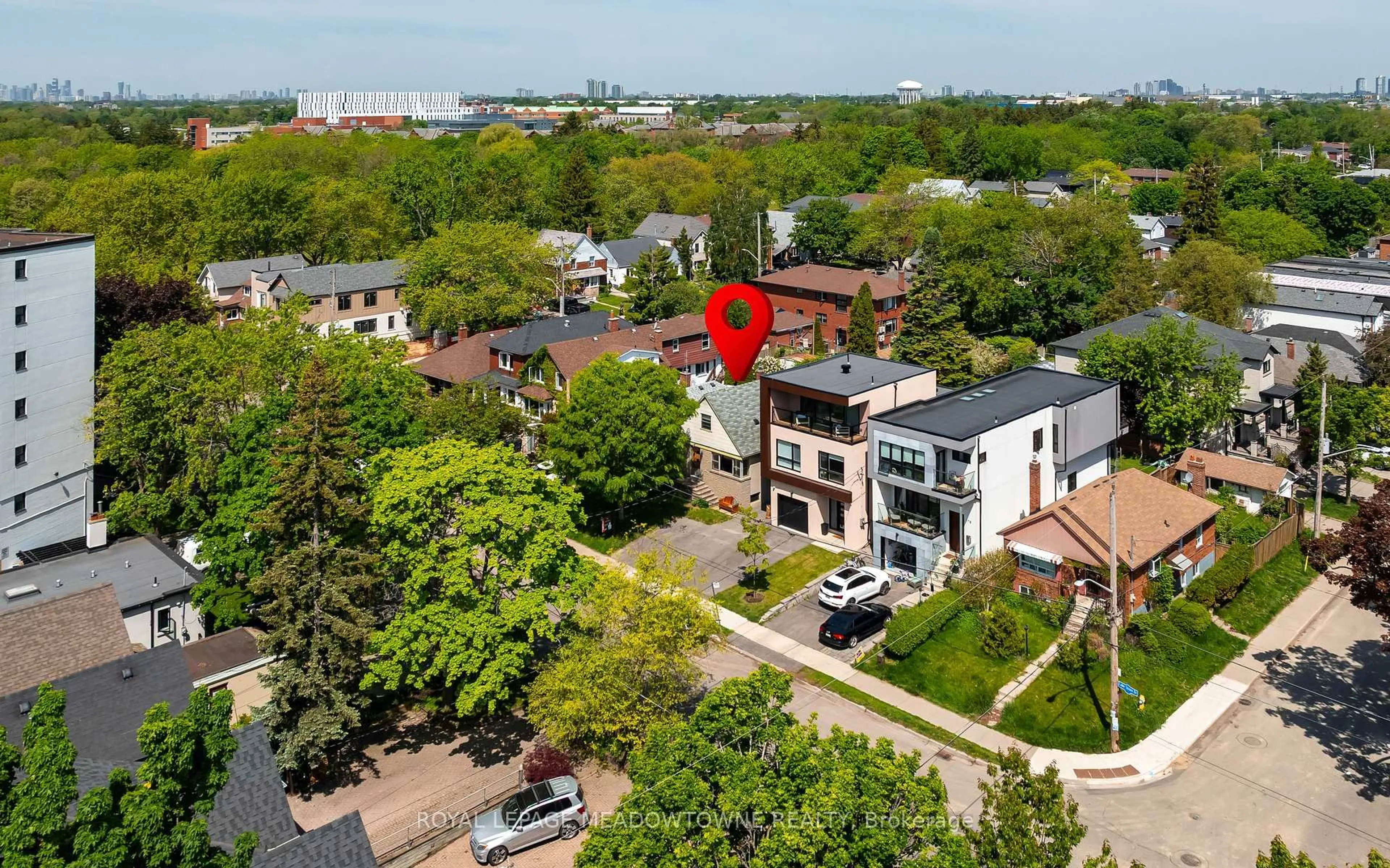 A pic from outside/outdoor area/front of a property/back of a property/a pic from drone, unknown for 182 lakeshore Dr, Toronto Ontario M8V 2A9
