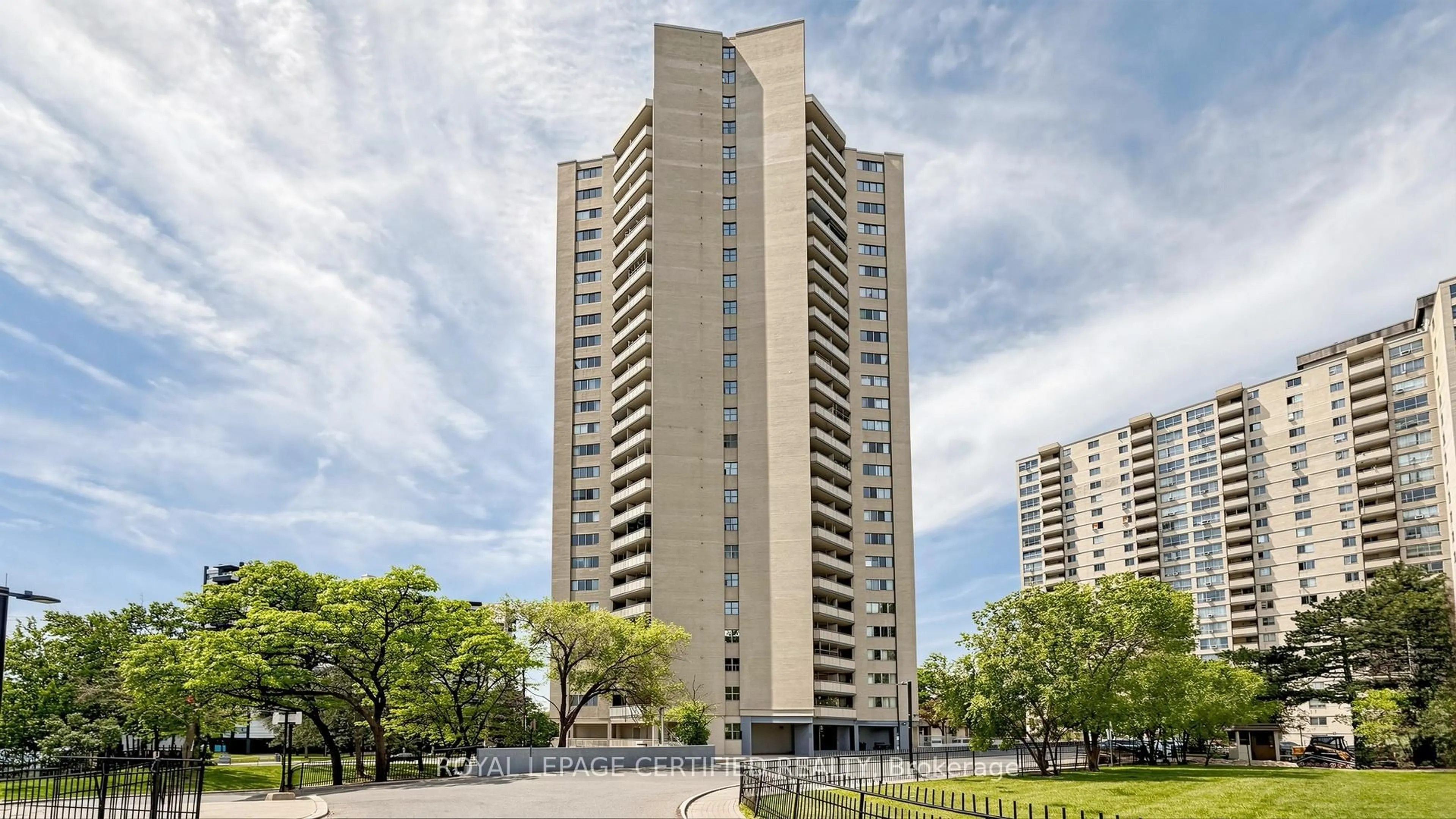 Unknown for 330 Dixon Rd #1903, Toronto Ontario M9R 1S9