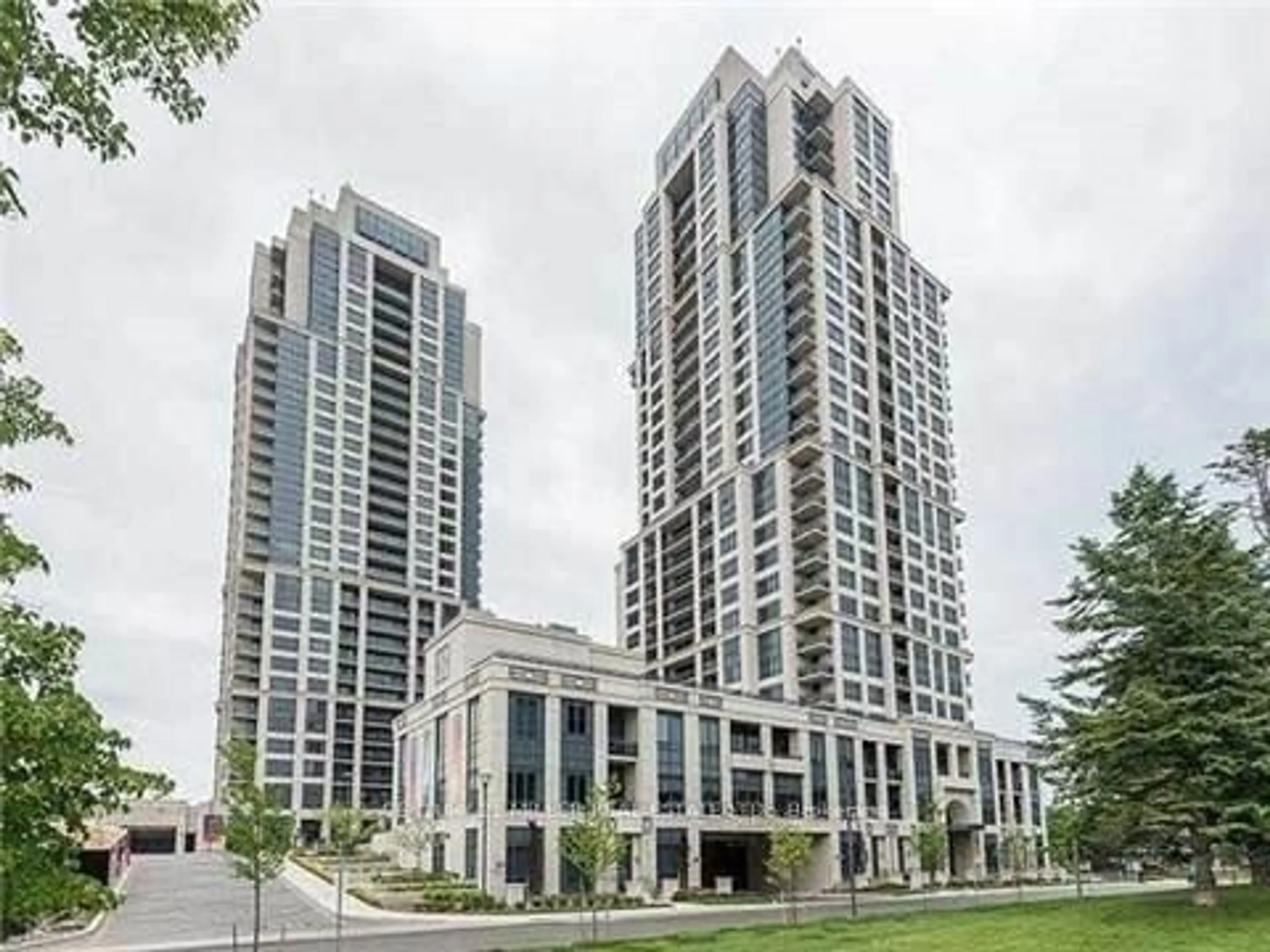 Indoor foyer for 6 Eva Rd #111, Toronto Ontario M9C 0B1